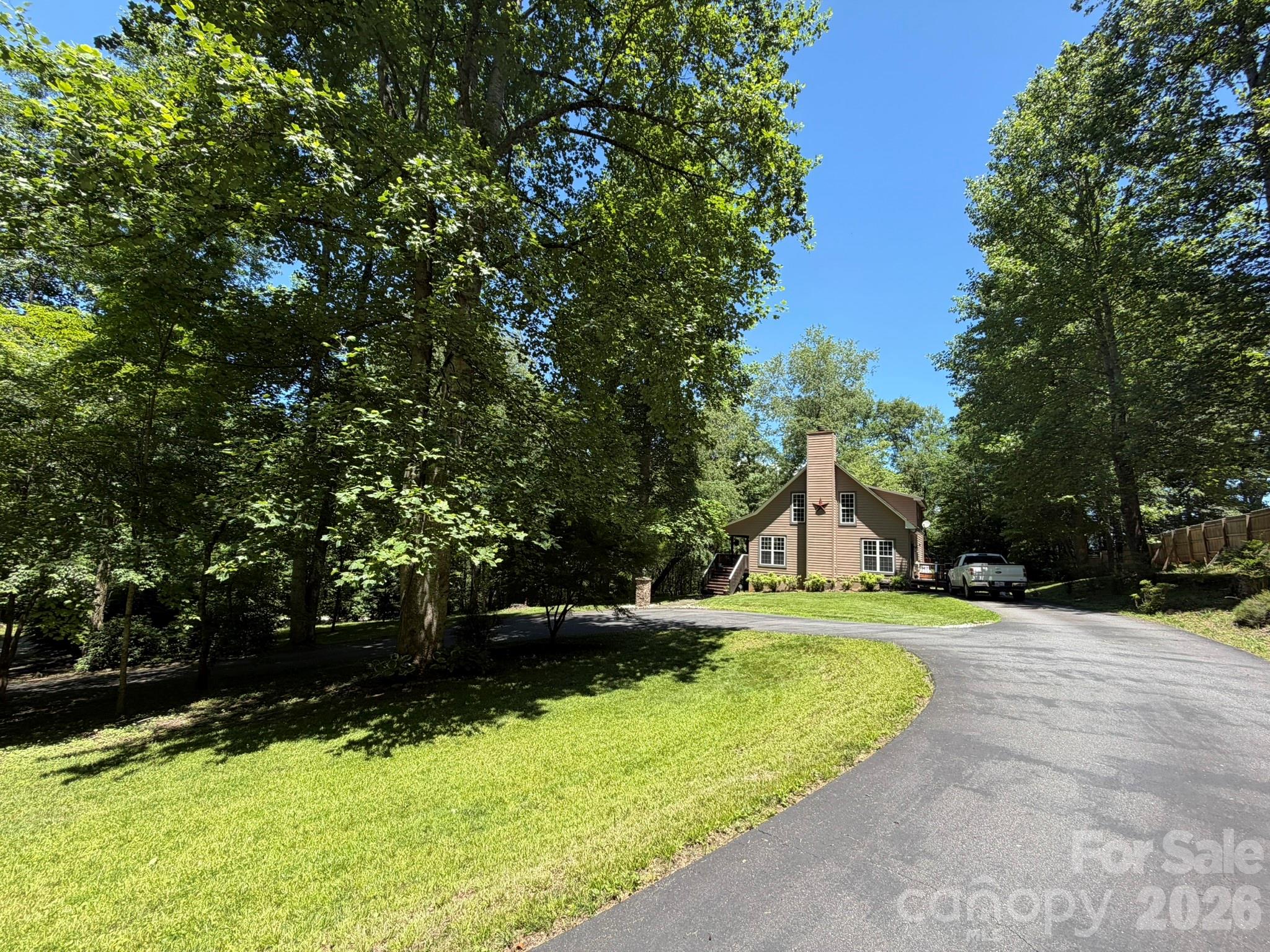 315 Honey Locust Lane — photo