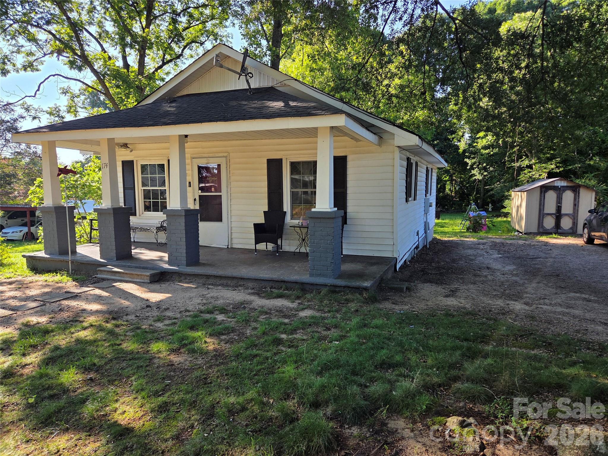 174 Cannon Avenue NW — photo