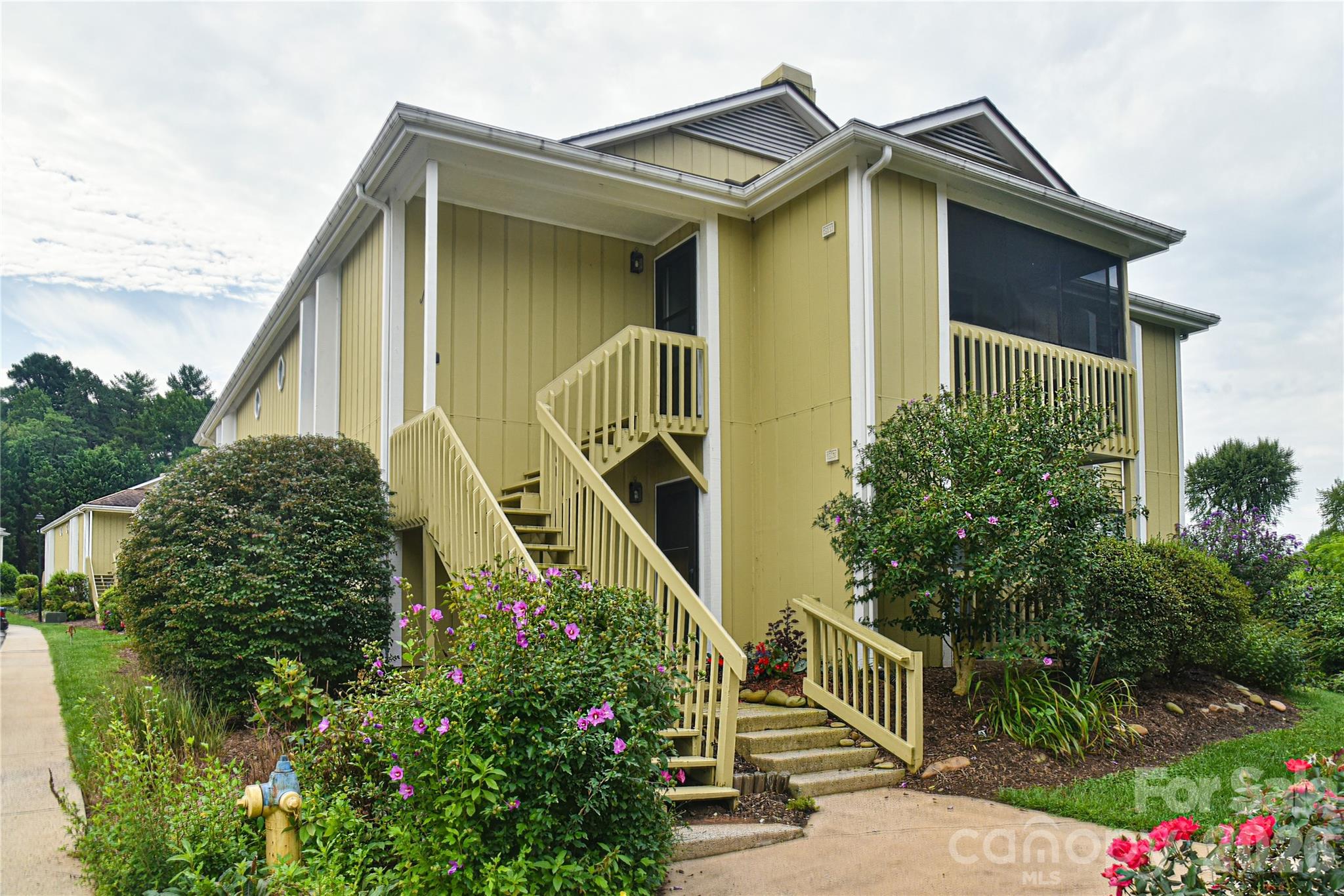 110 Heywood Road 8D — photo
