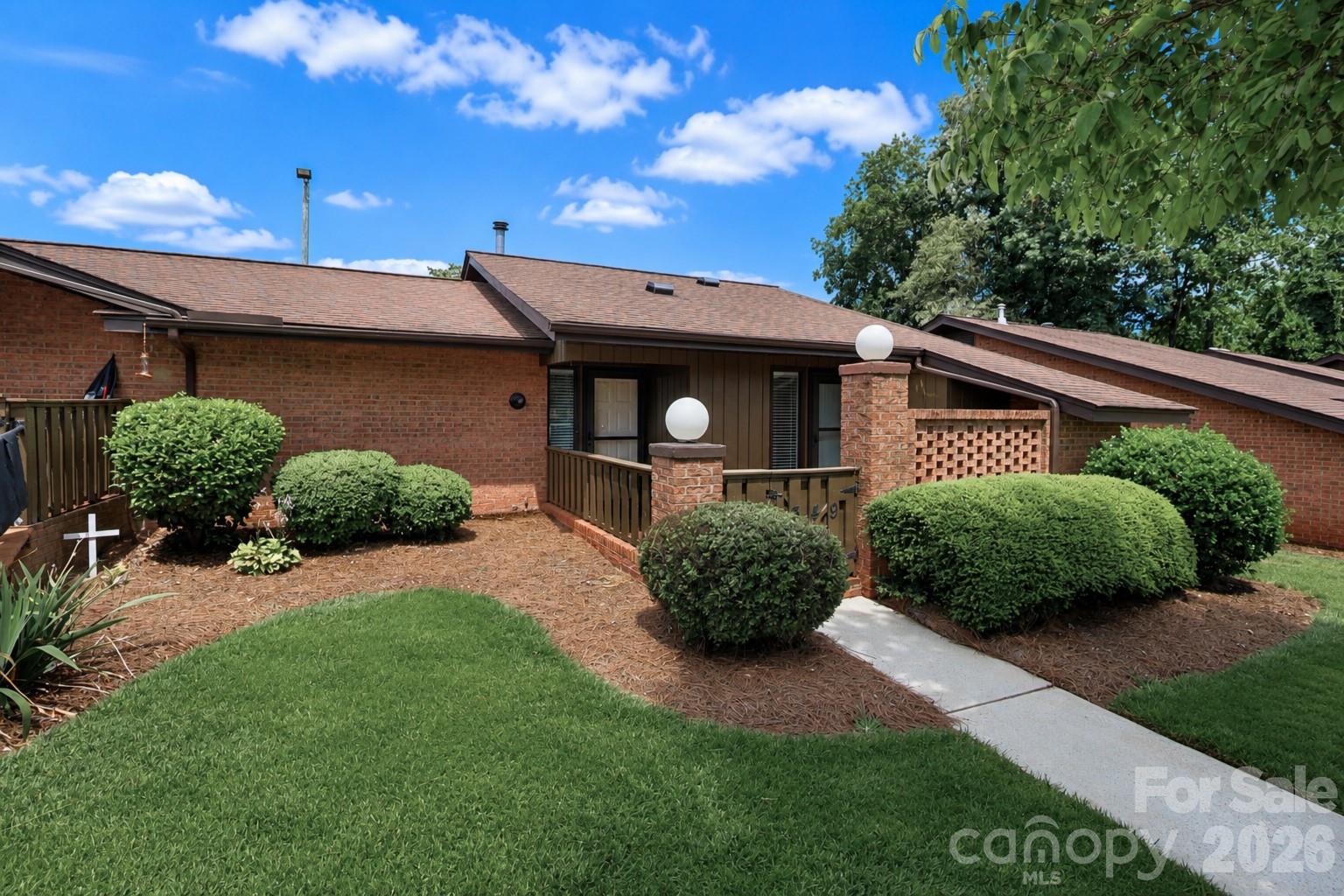 1349 Radio Road — photo