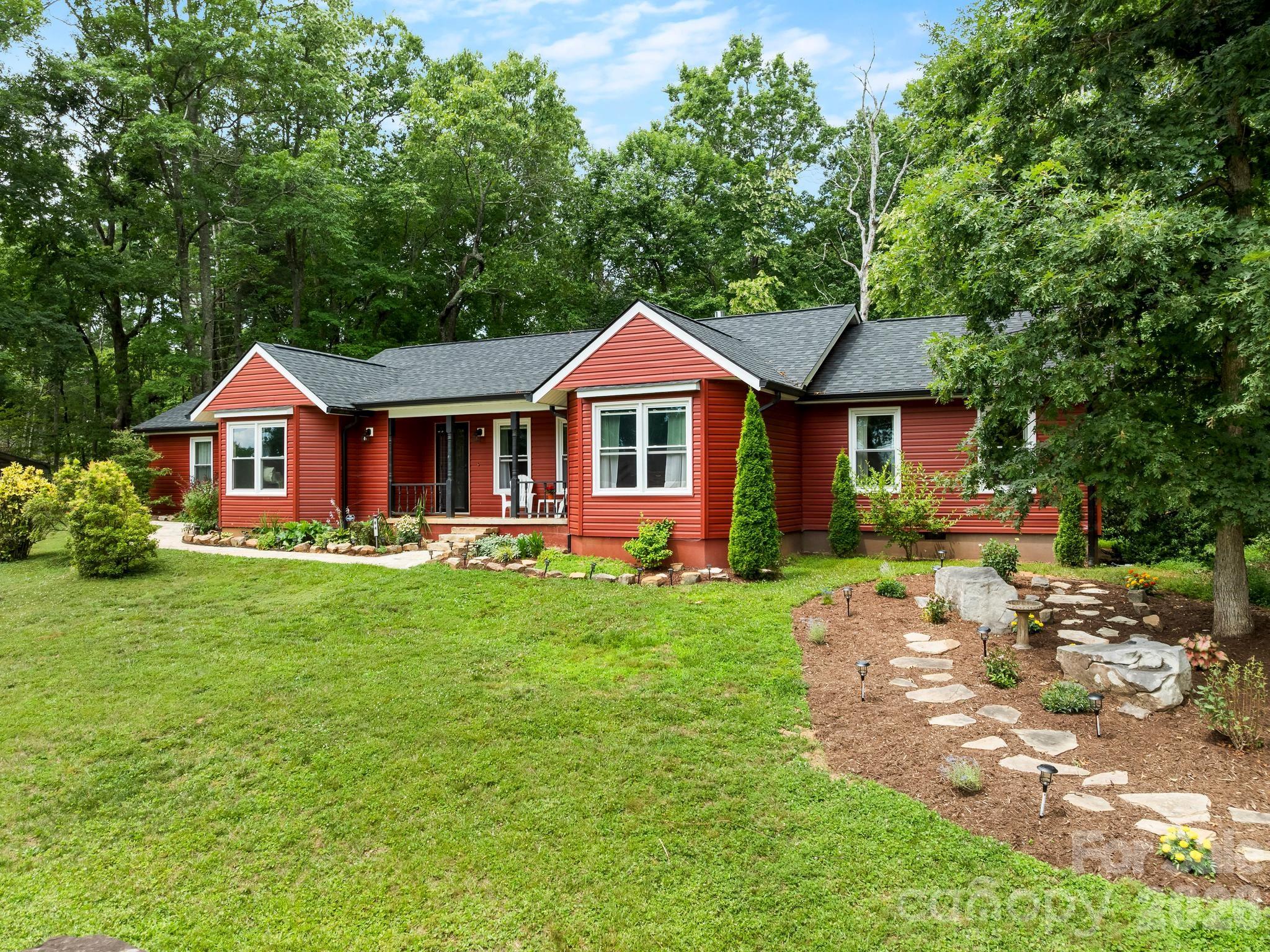84 Greenwood Acres Drive — photo