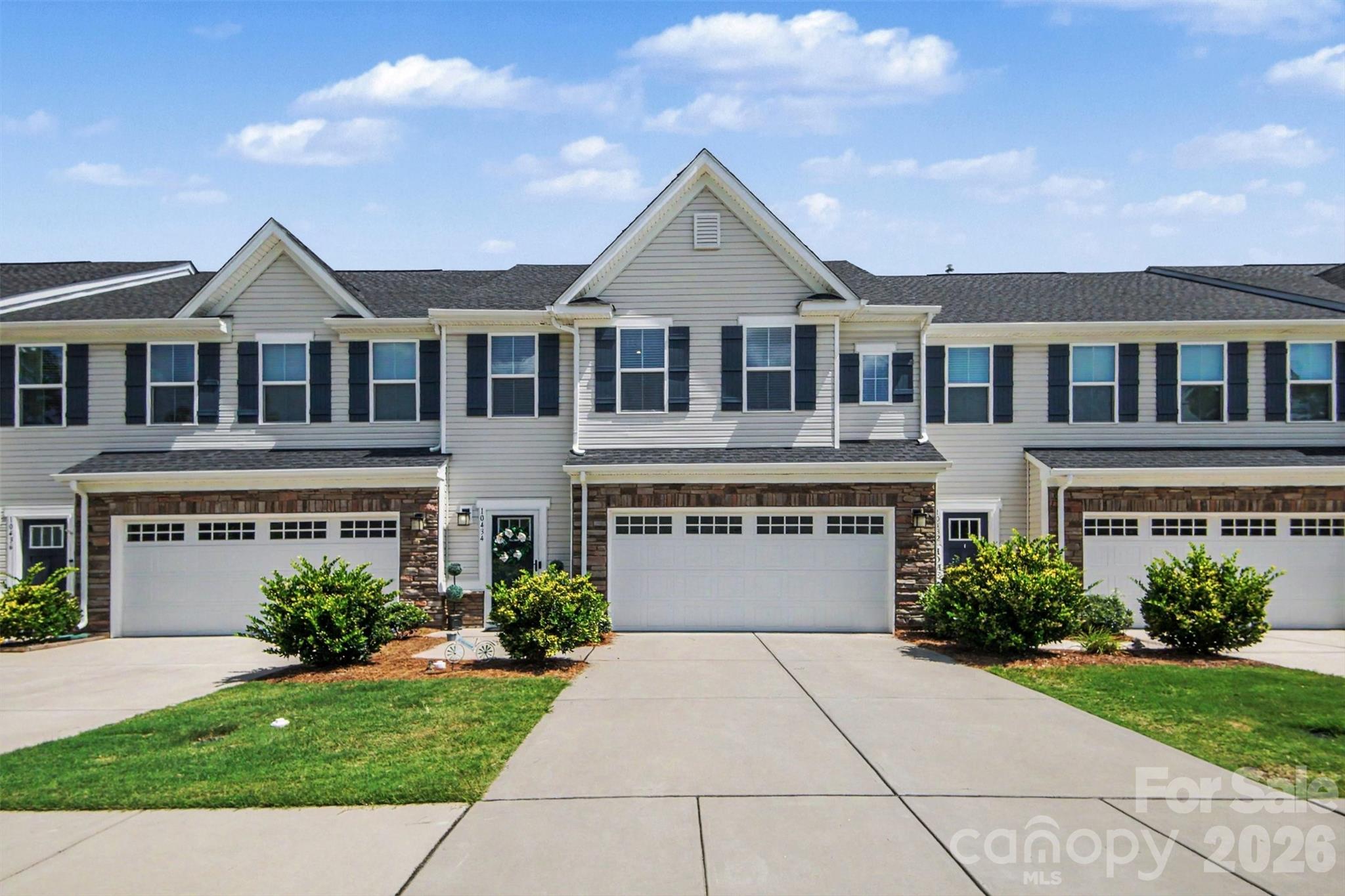 10434 Dalton Woods Court NW — photo