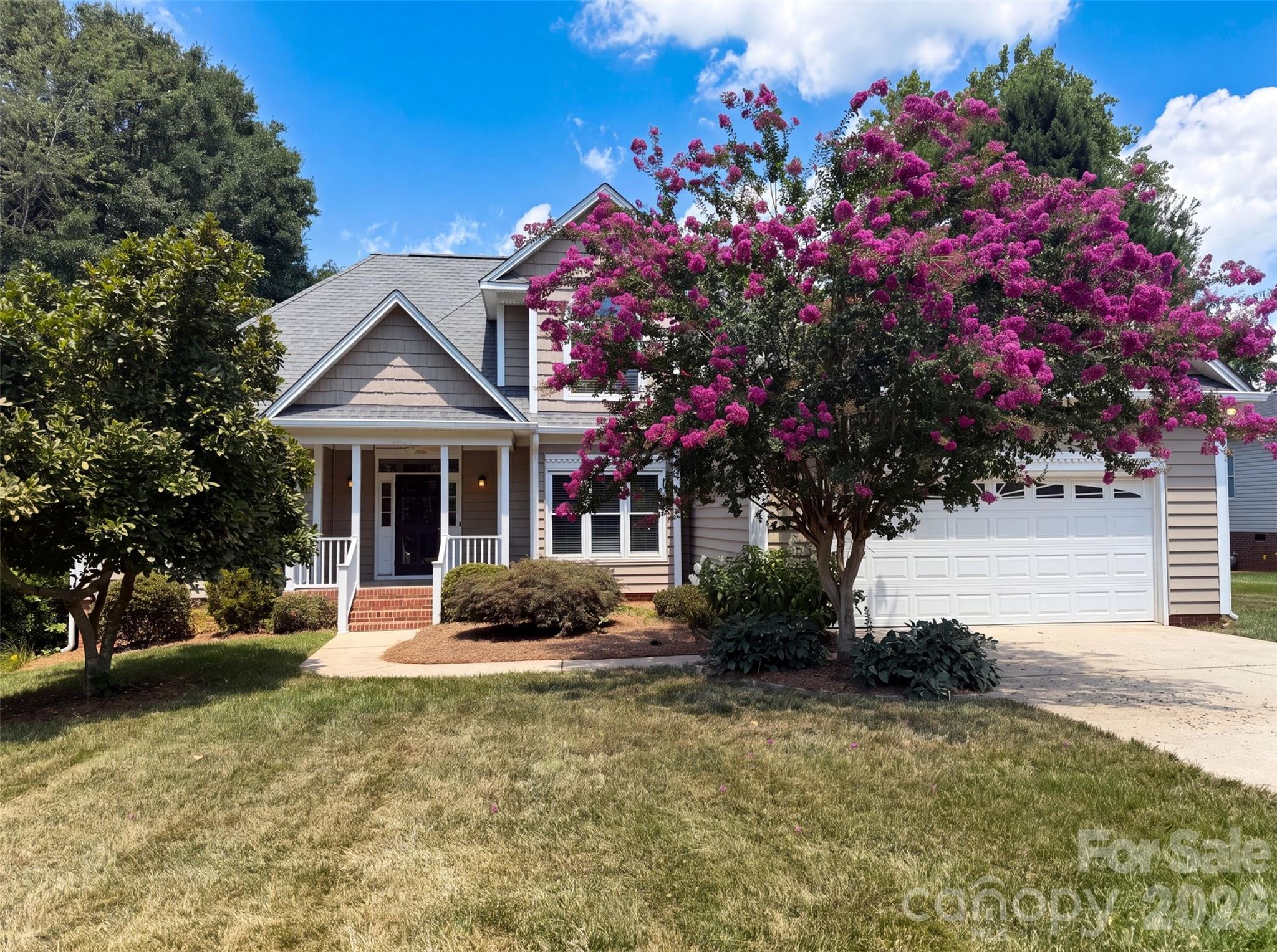 212 Timberlane Drive — photo