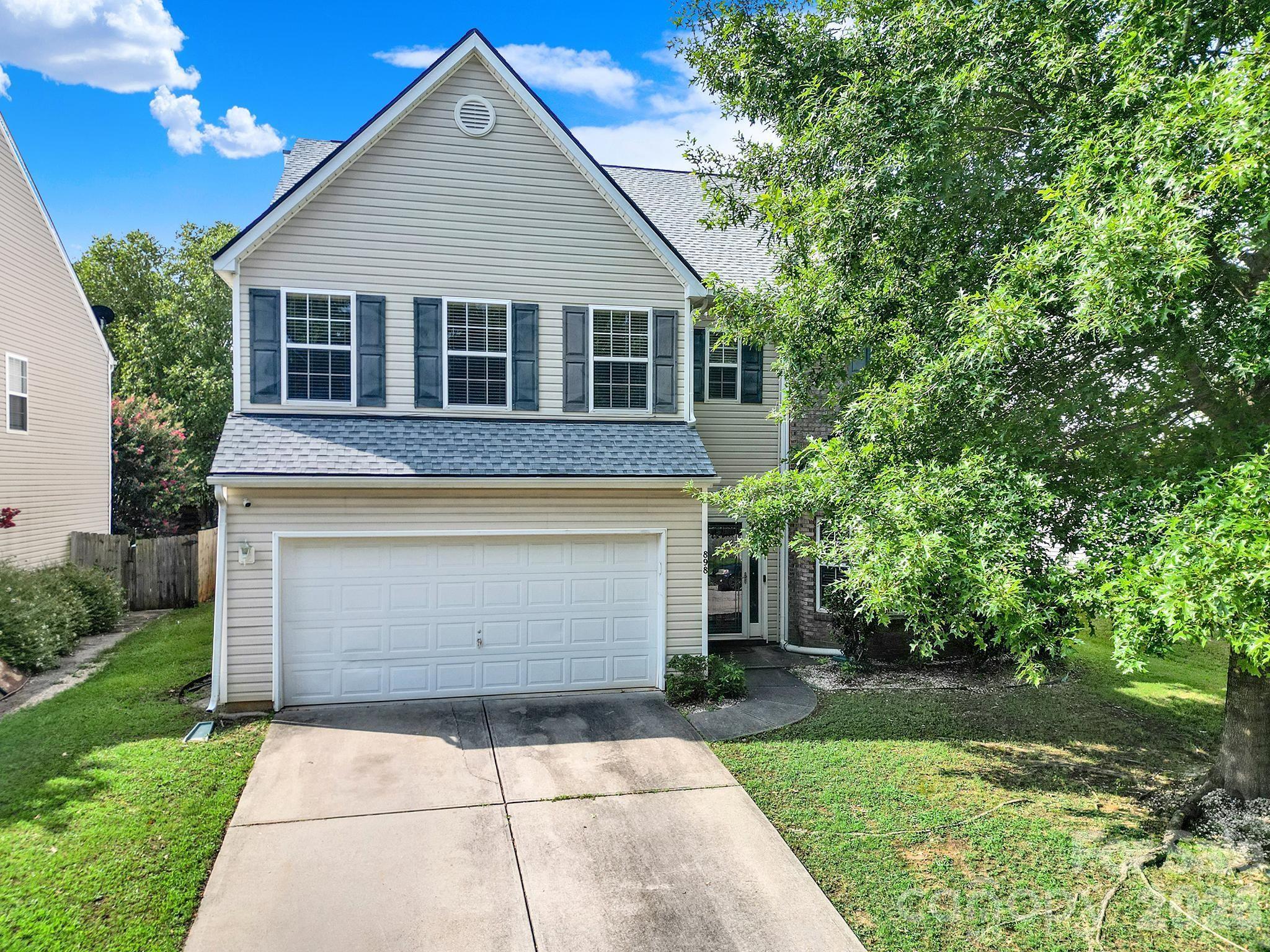 898 Coach House Court — photo
