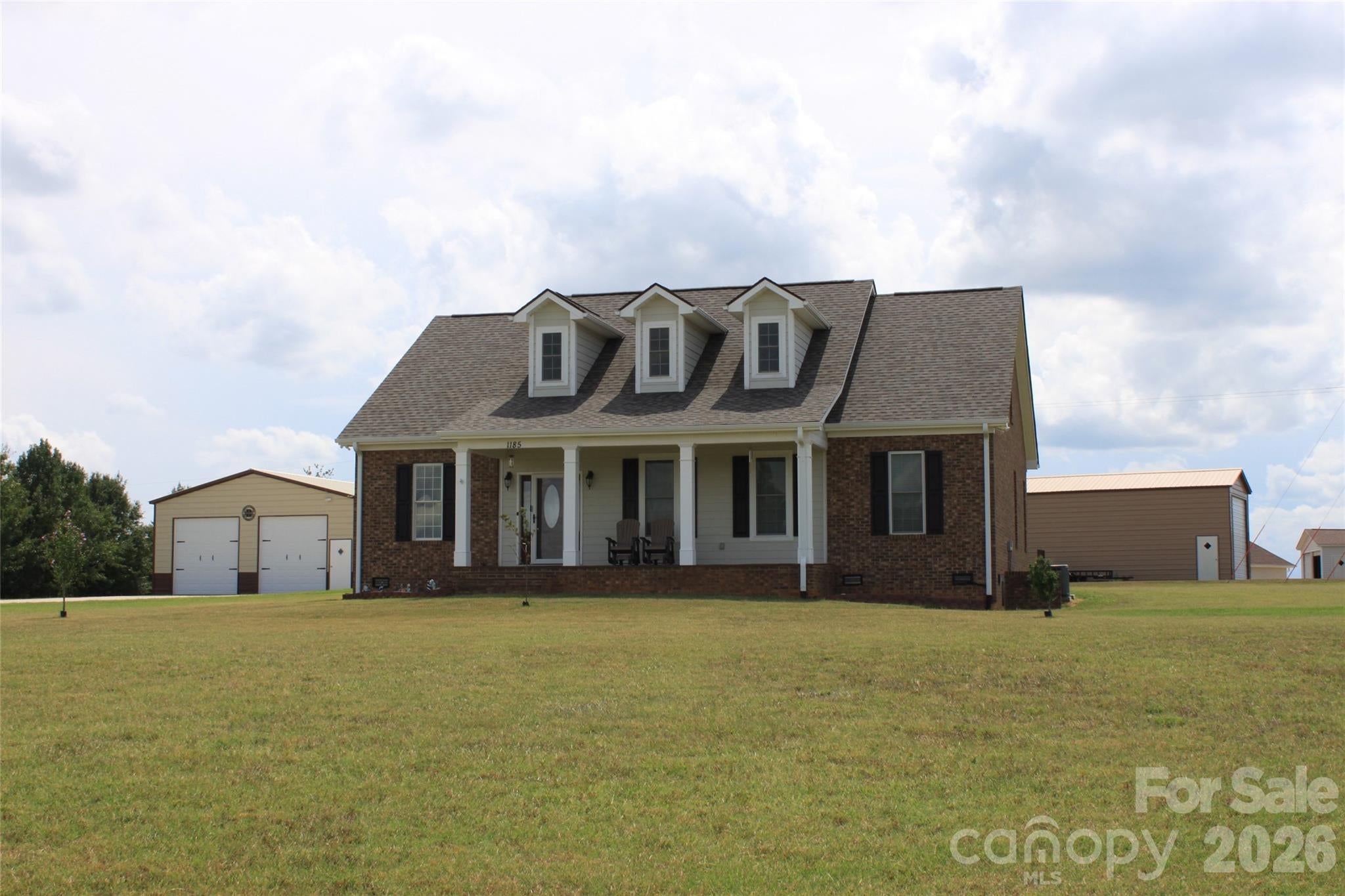 1185 Morningstar Lake Road — photo