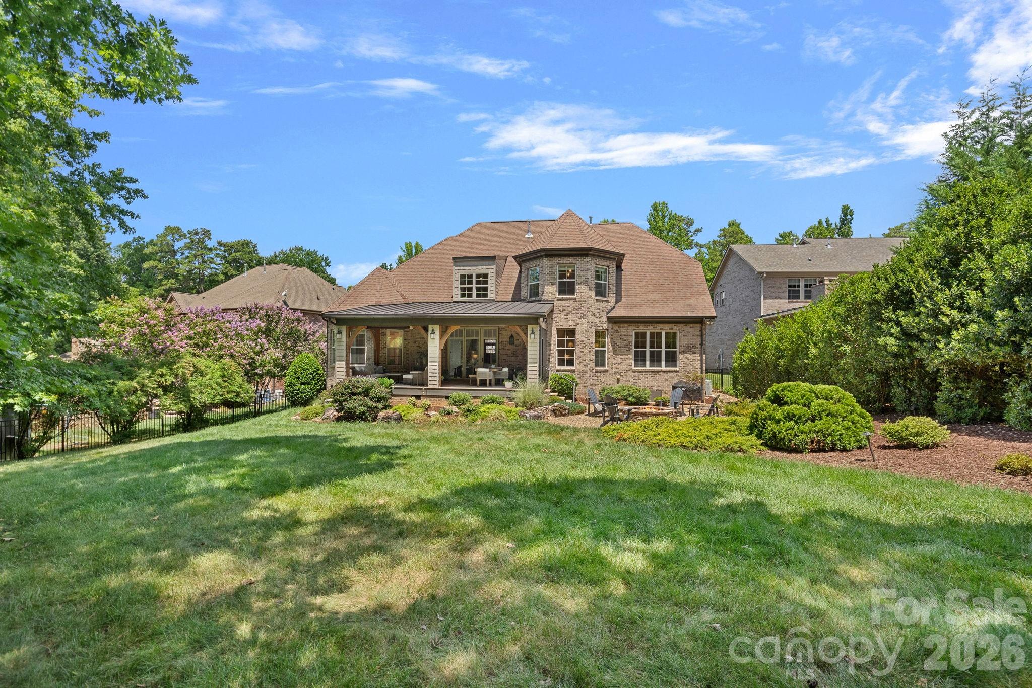3813 Lakeside Drive — photo
