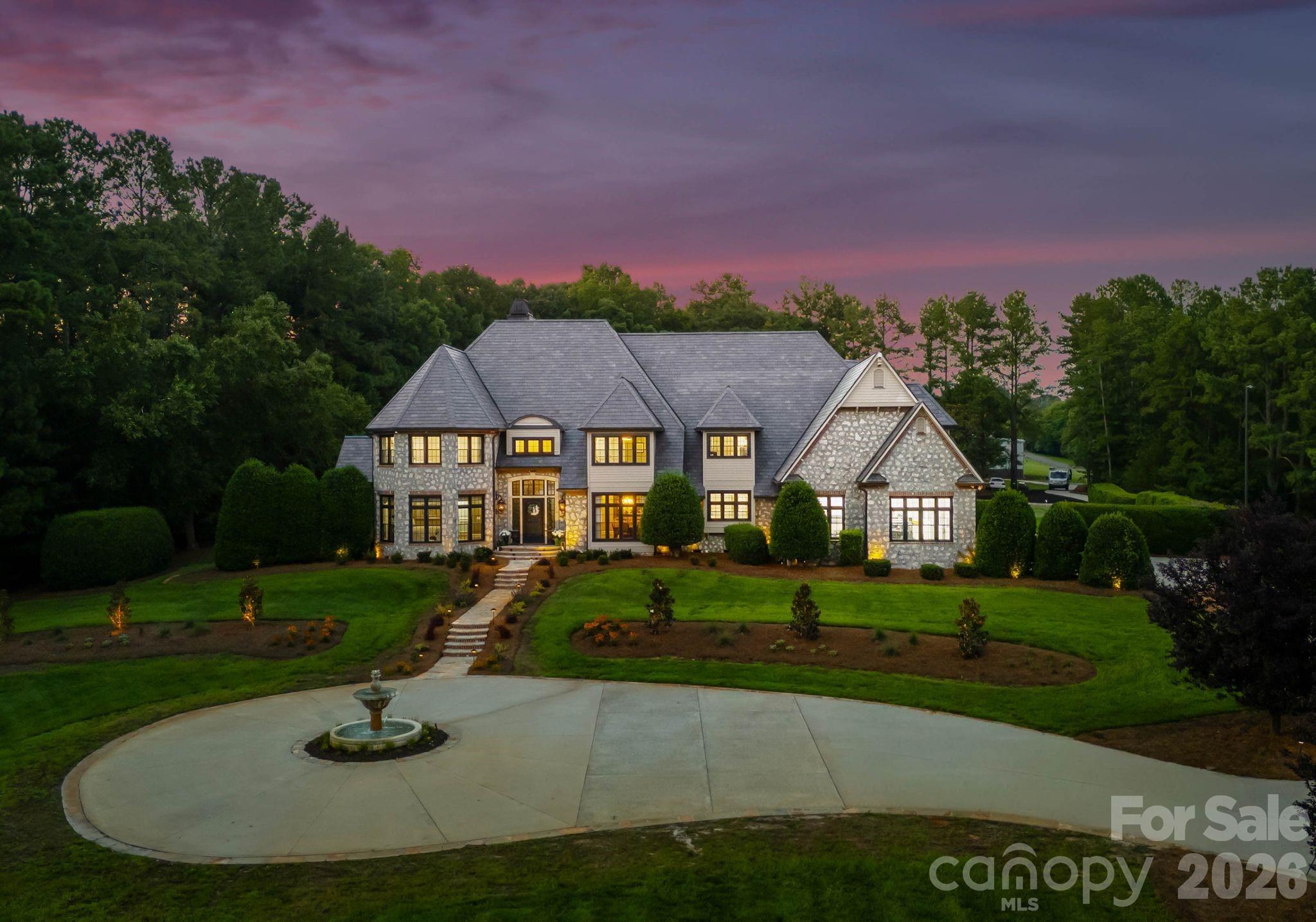 525 Lake Lynn Road — photo