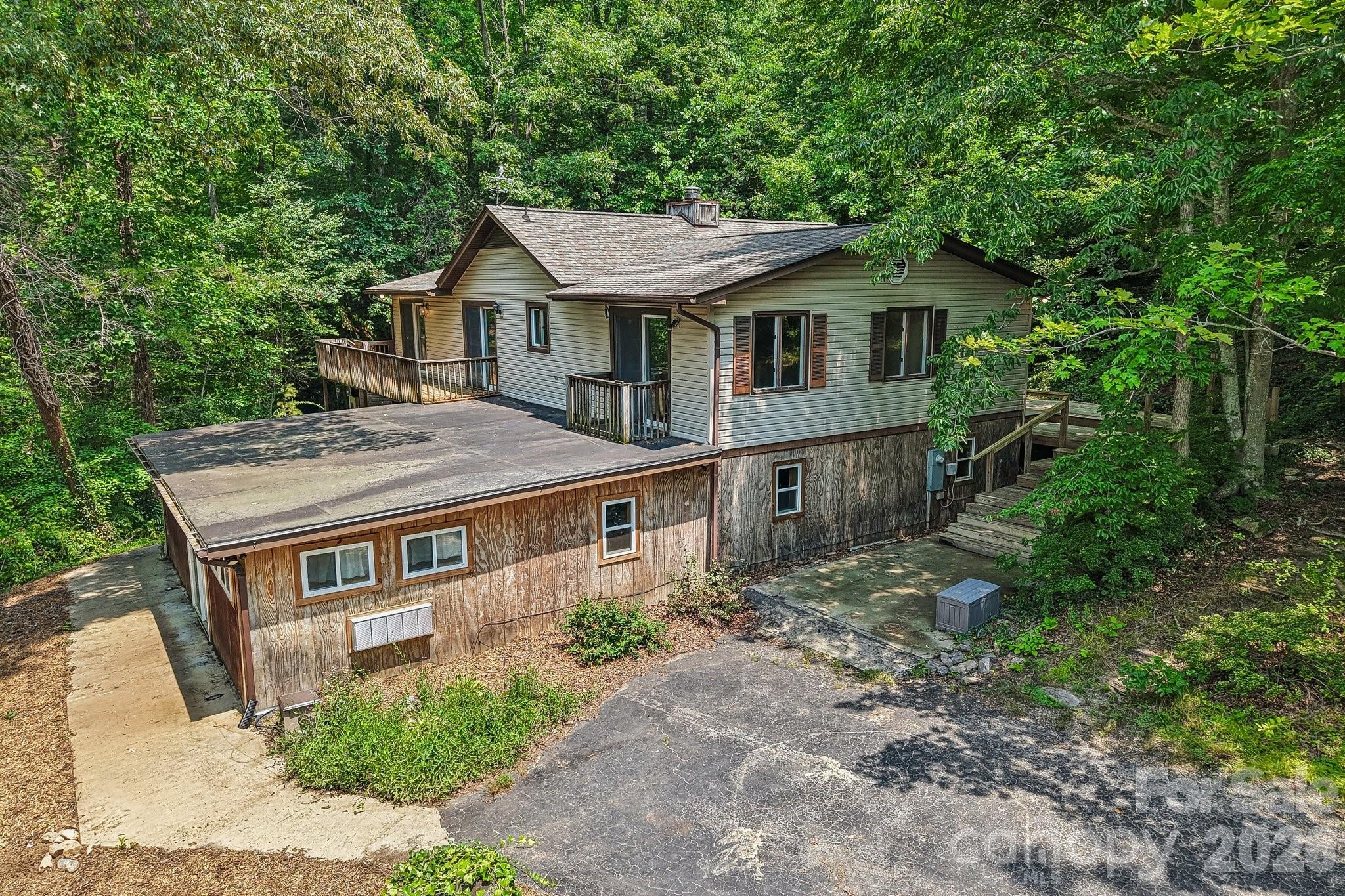 3 Frontier Court — photo