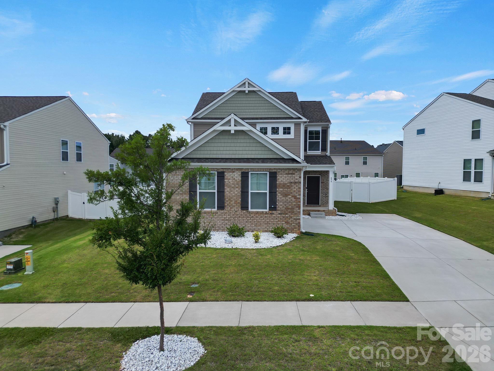 644 Synclaire Place — photo