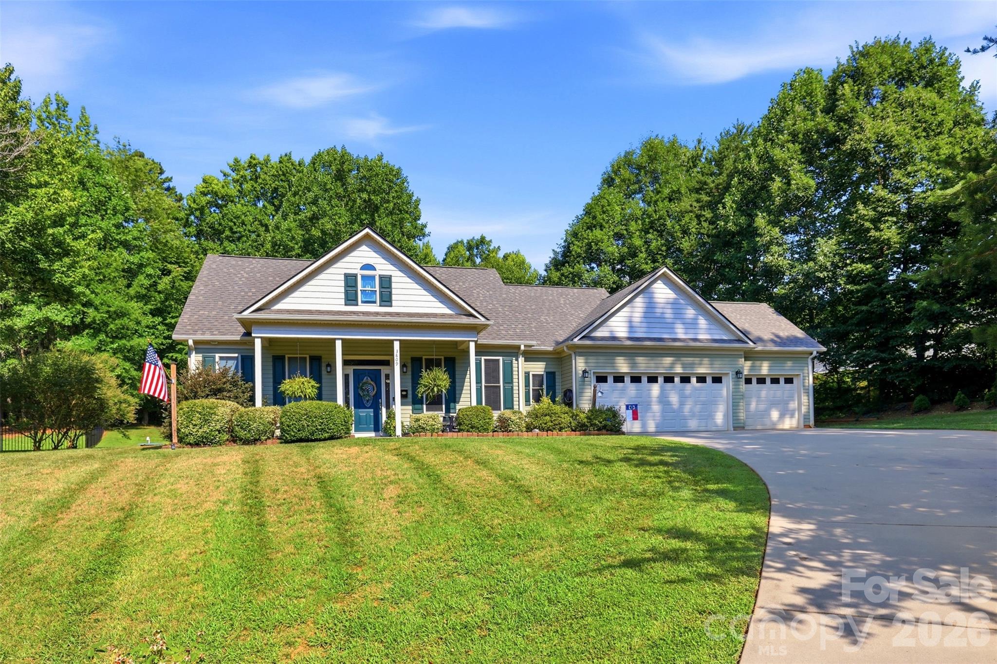 3809 Creek Ridge Drive — photo
