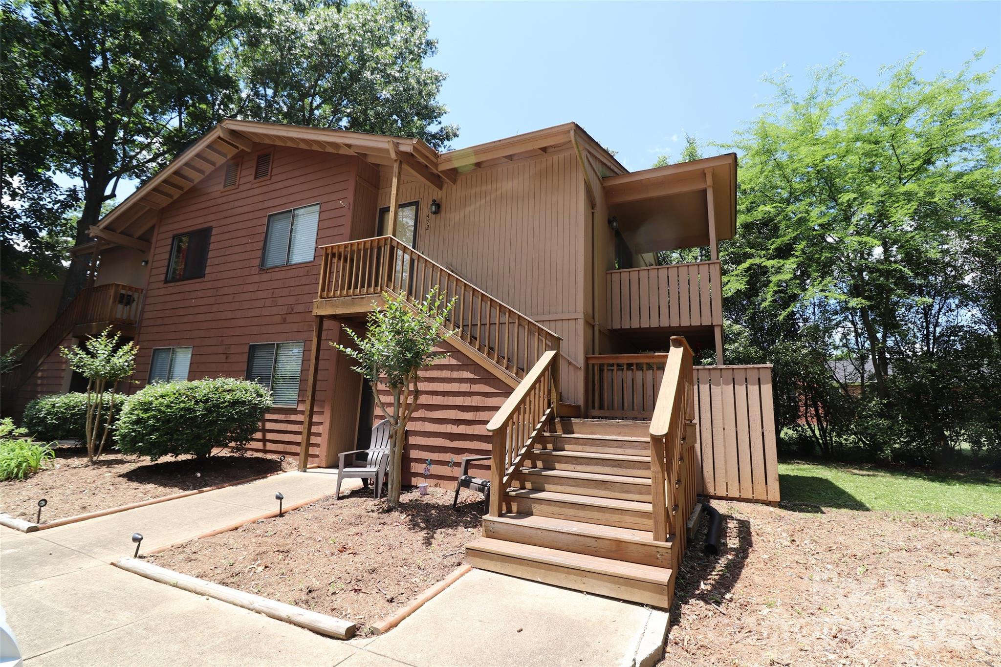 1472 Riverwood Court — photo