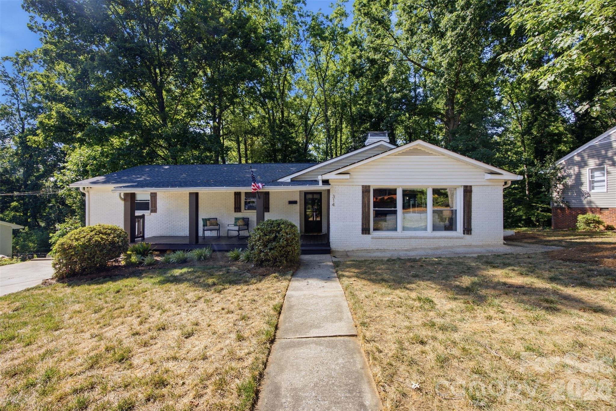 314 Dogwood Lane — photo