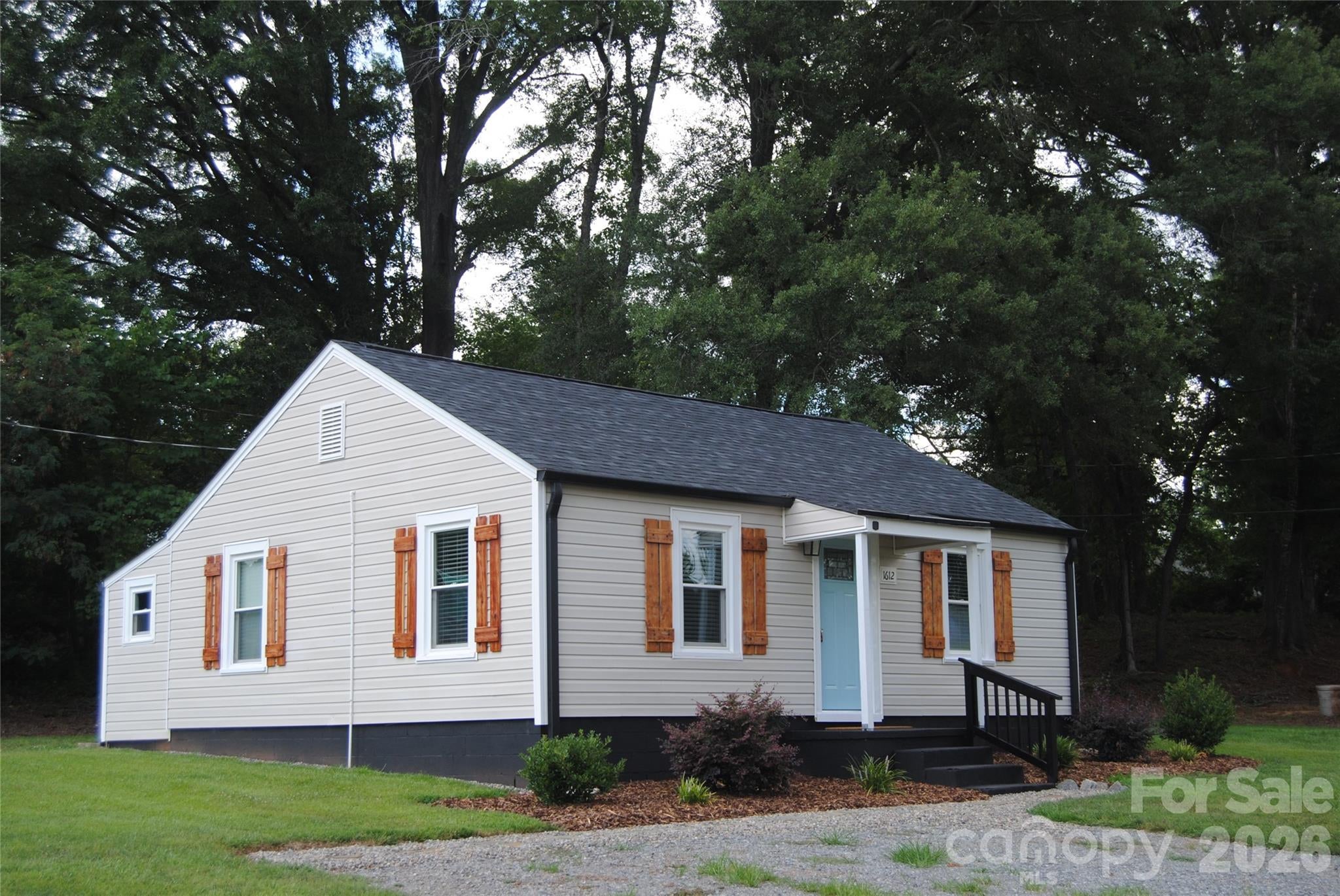 1612 Oakridge Meadows Court — photo