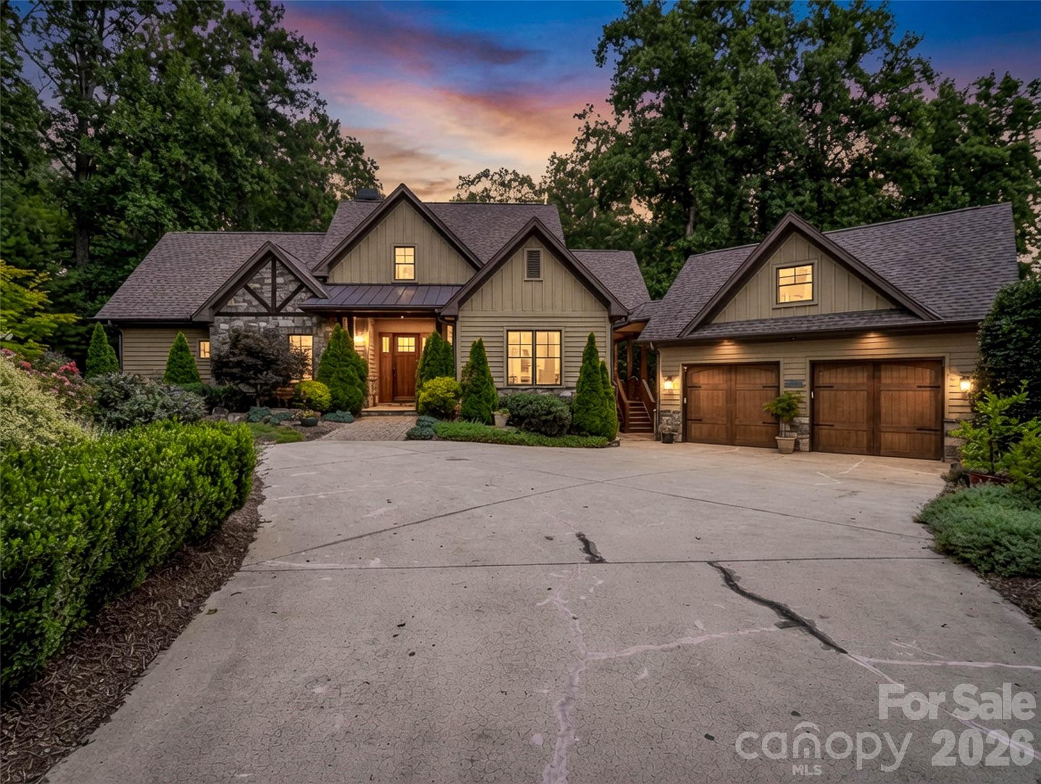 153 Glenn Court — photo