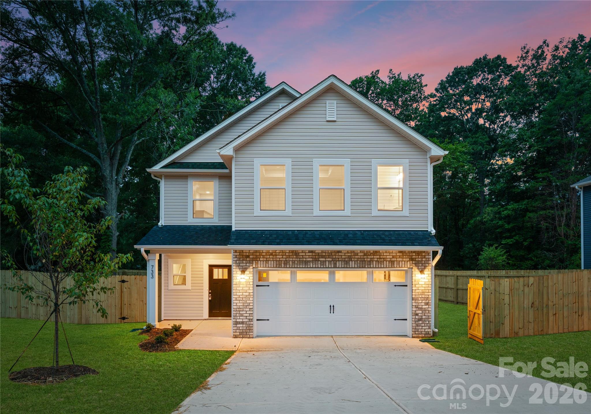 12710 Hamilton Road — photo
