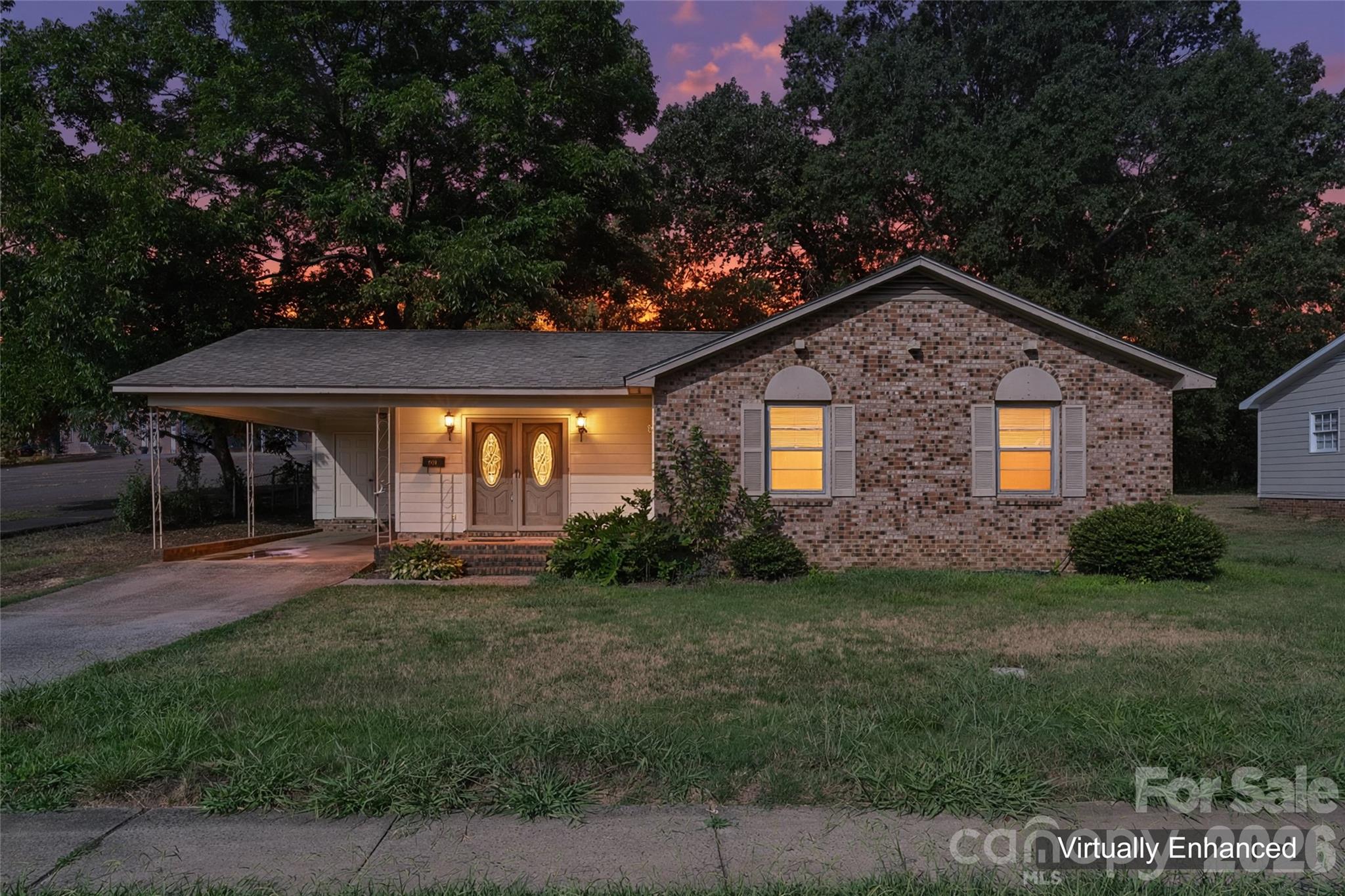 901 Kennedy Street — photo