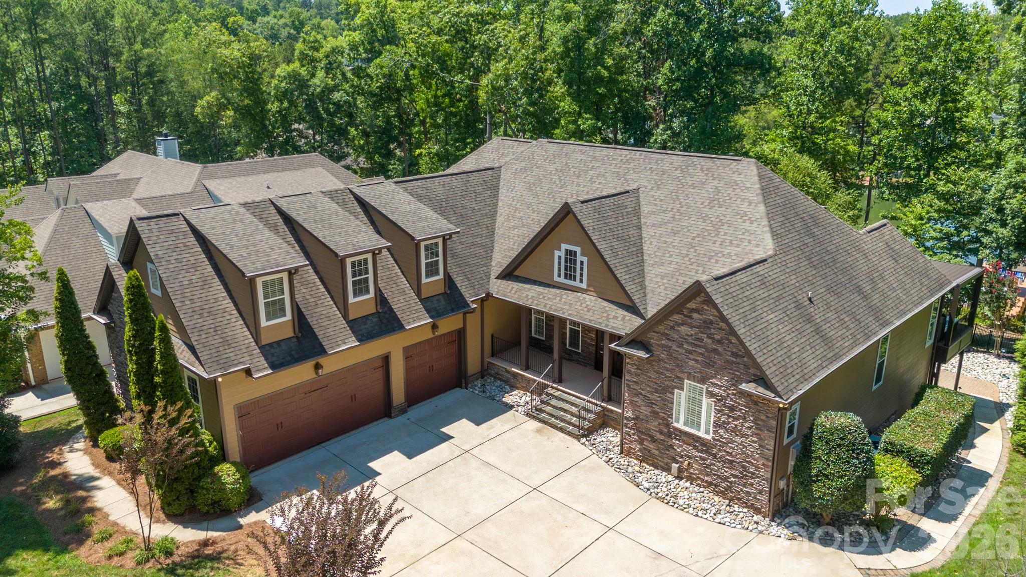 4412 Lake Forest Road — photo