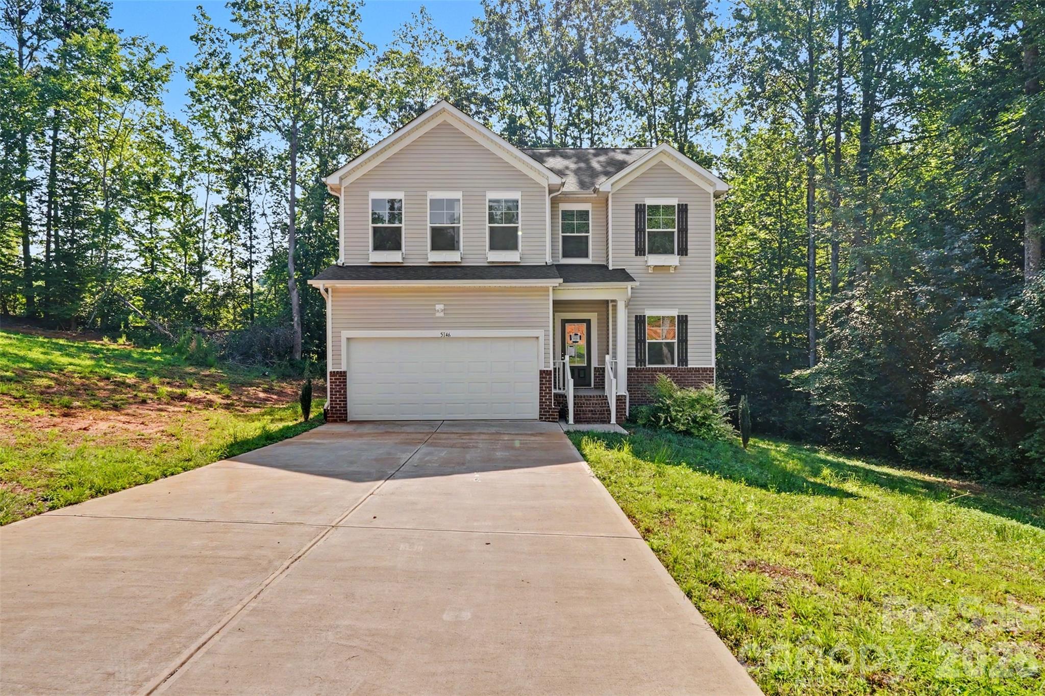 5146 Mark Drive NE — photo