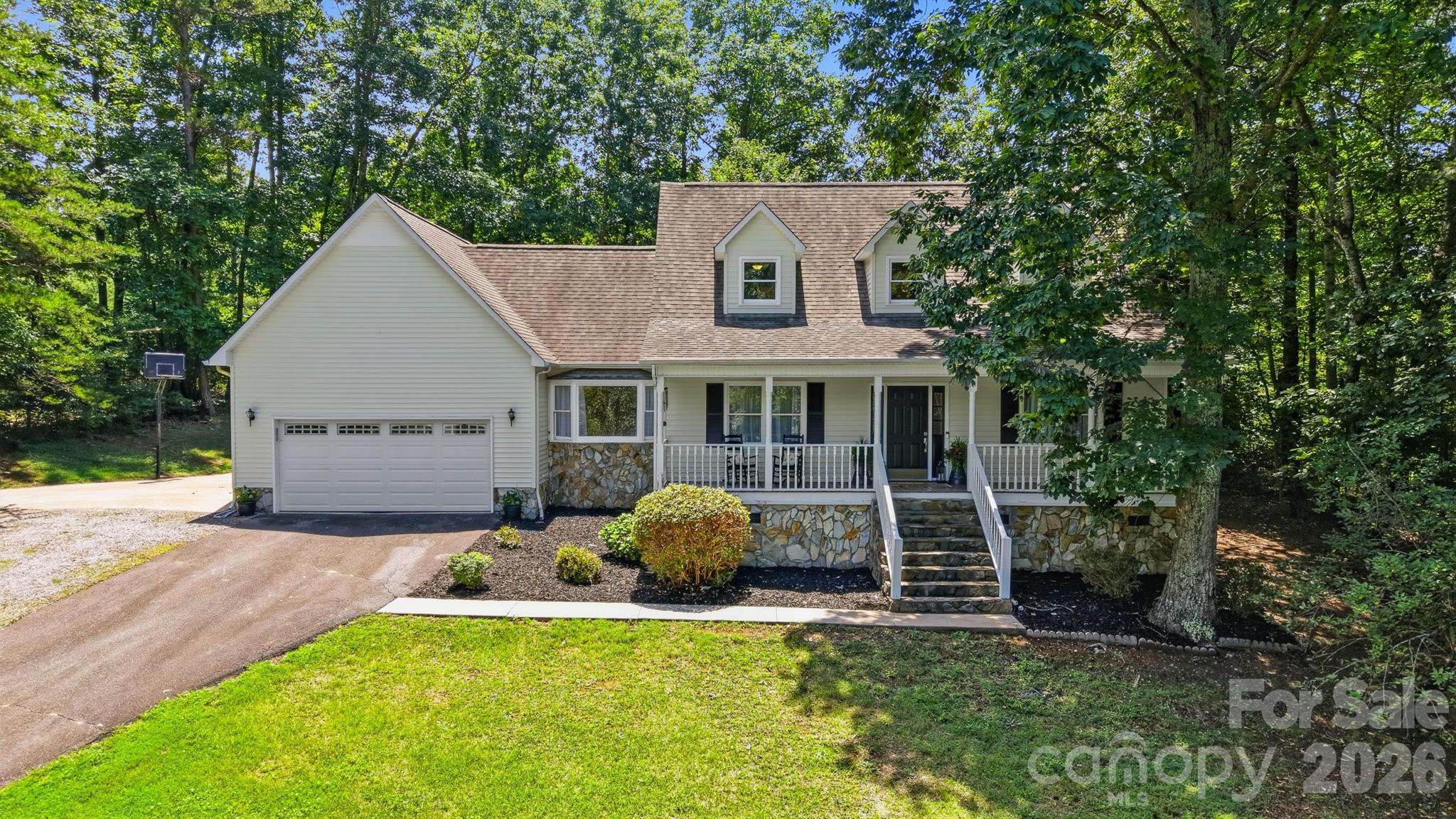 131 Fox Runn Drive — photo