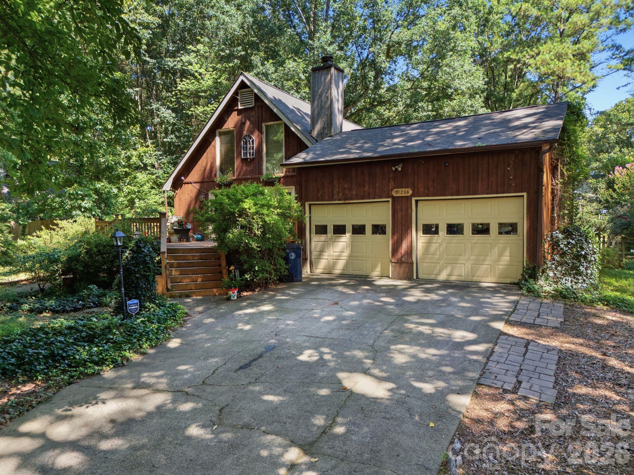 21235 Sandy Cove Road — photo