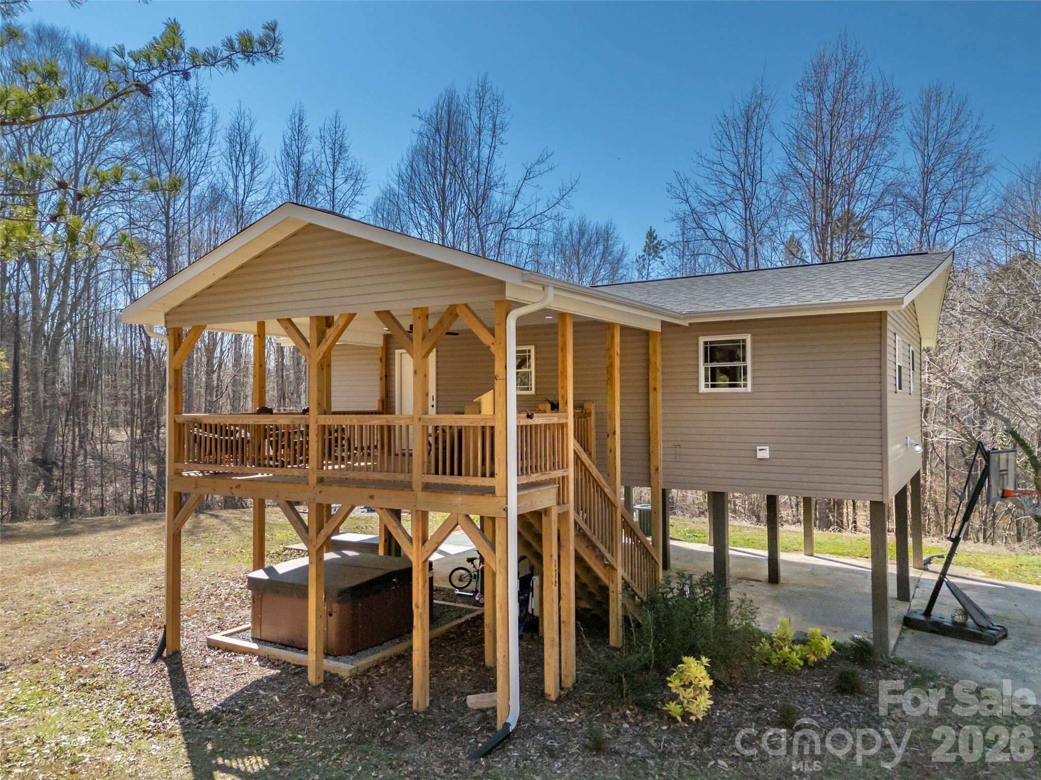 180 Nanhart Court — photo