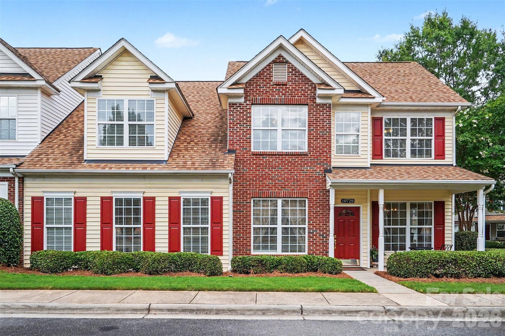 10729 Yellow Tail Court — photo
