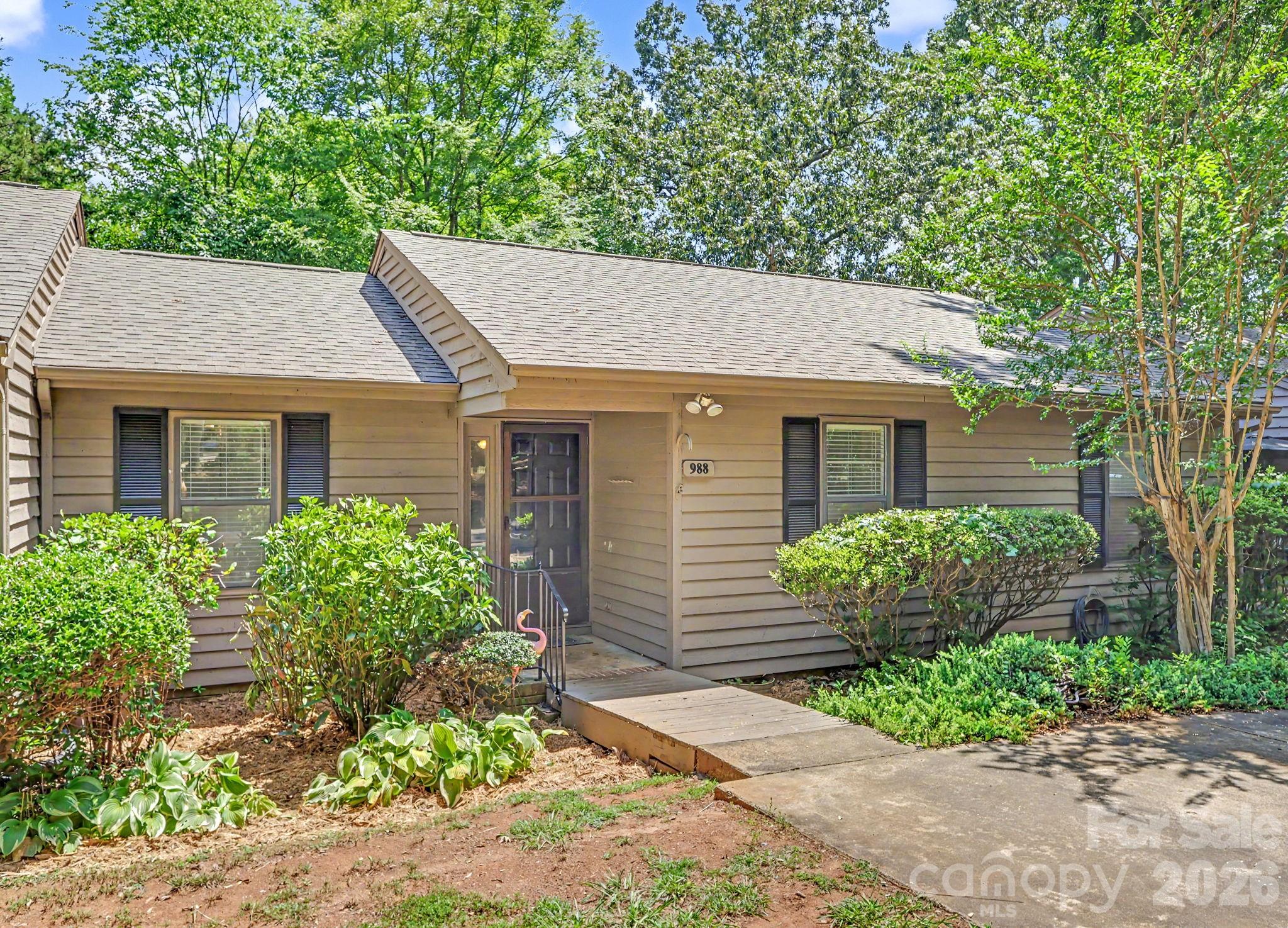 988 Cranberry Circle — photo
