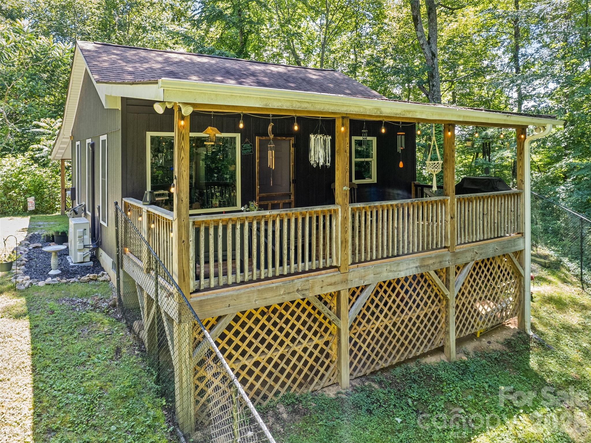 322 McKinzie Place — photo