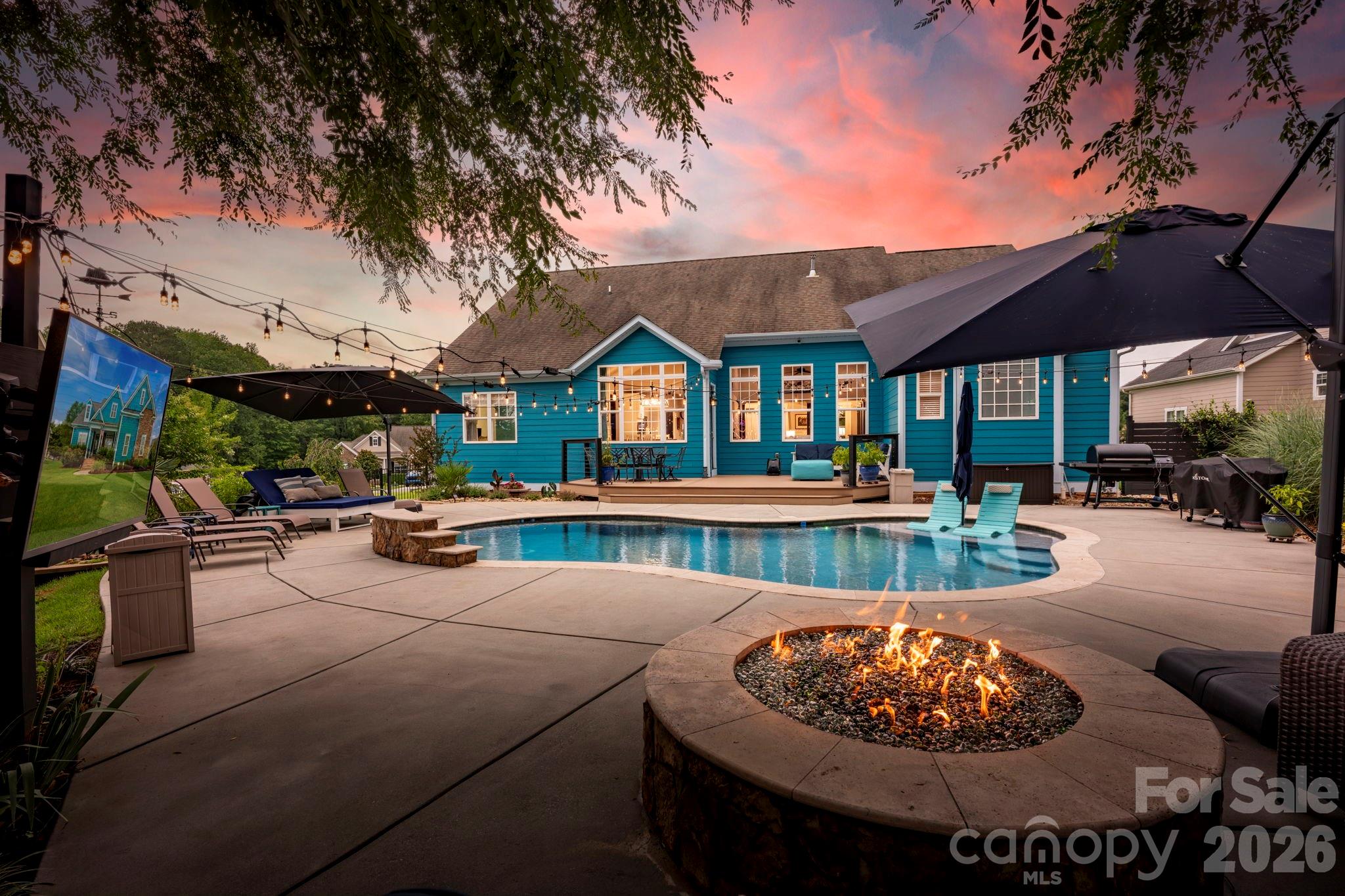 6957 Pin Oaks Drive — photo