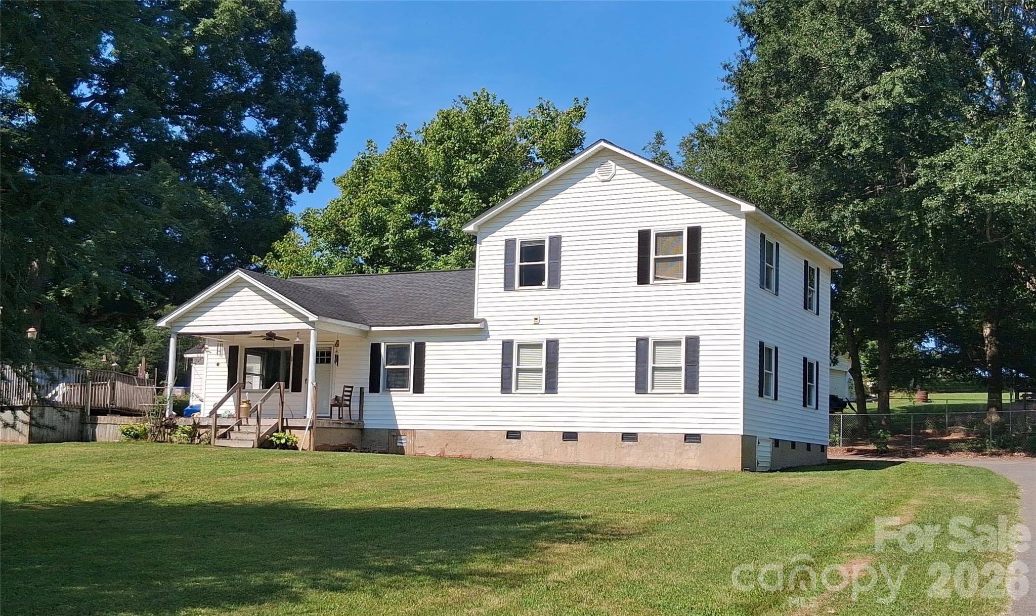 1261 Davis Road — photo