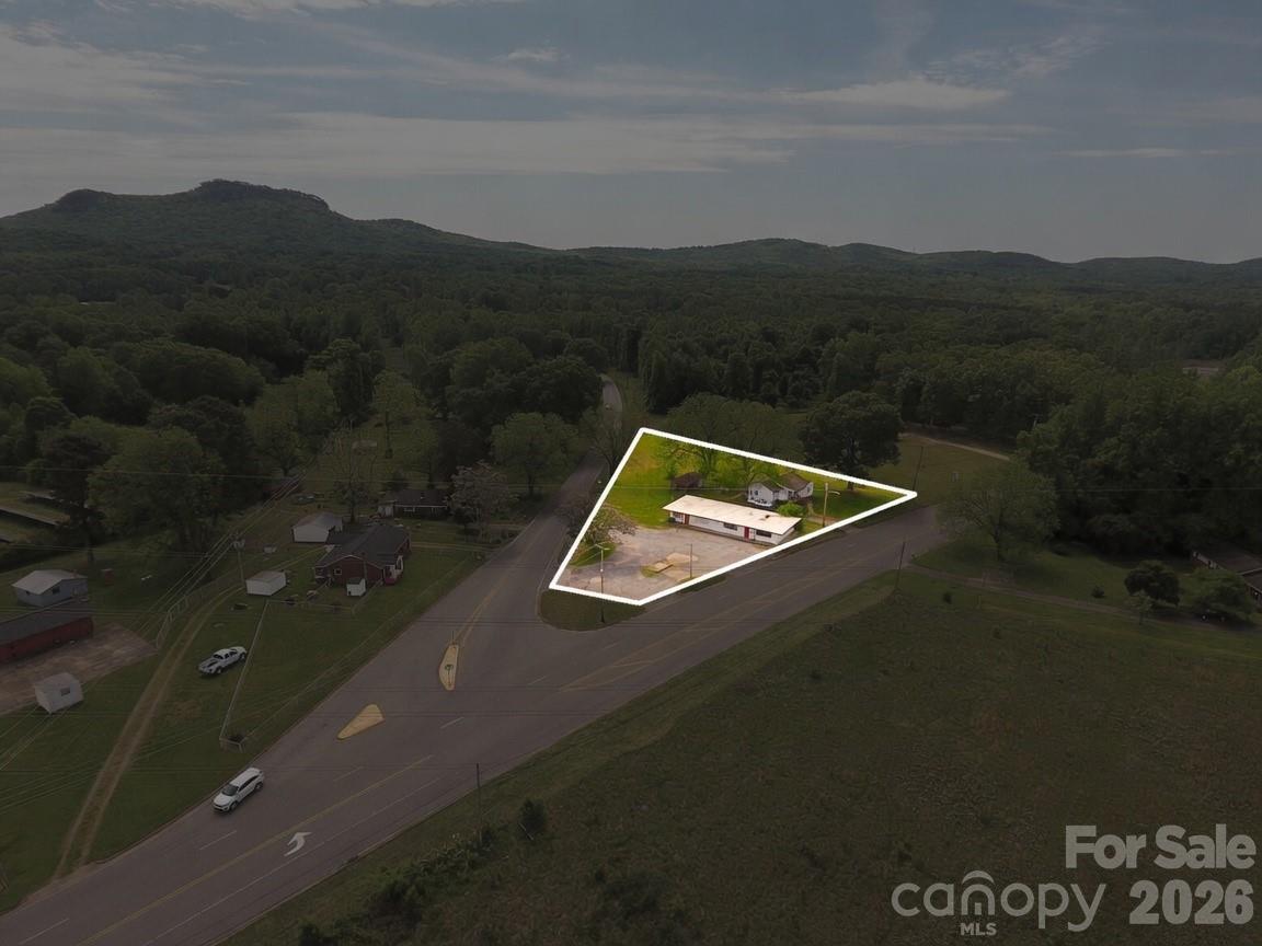 1003 York Road — photo