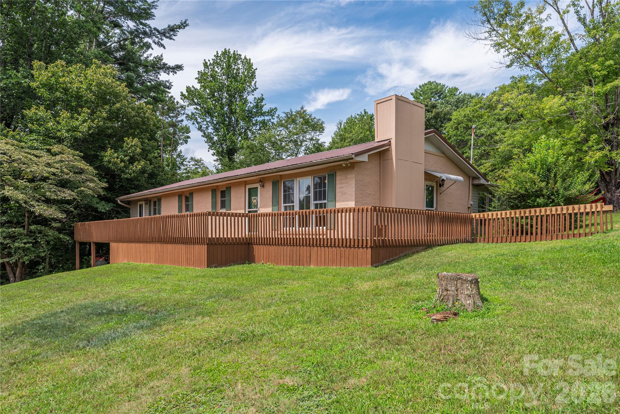 69 Emerald Lane — photo
