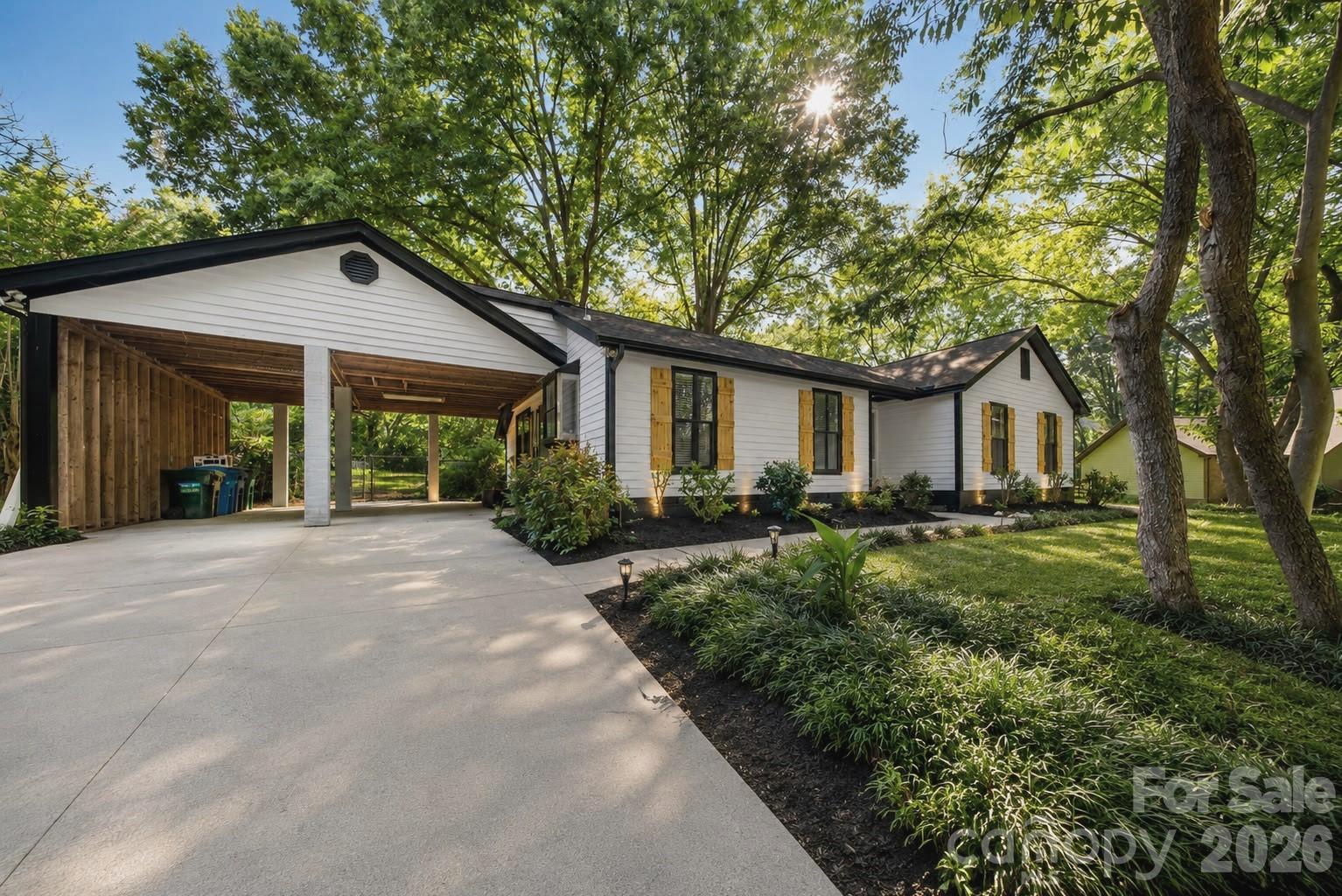 4739 Squirrel Nest Lane — photo