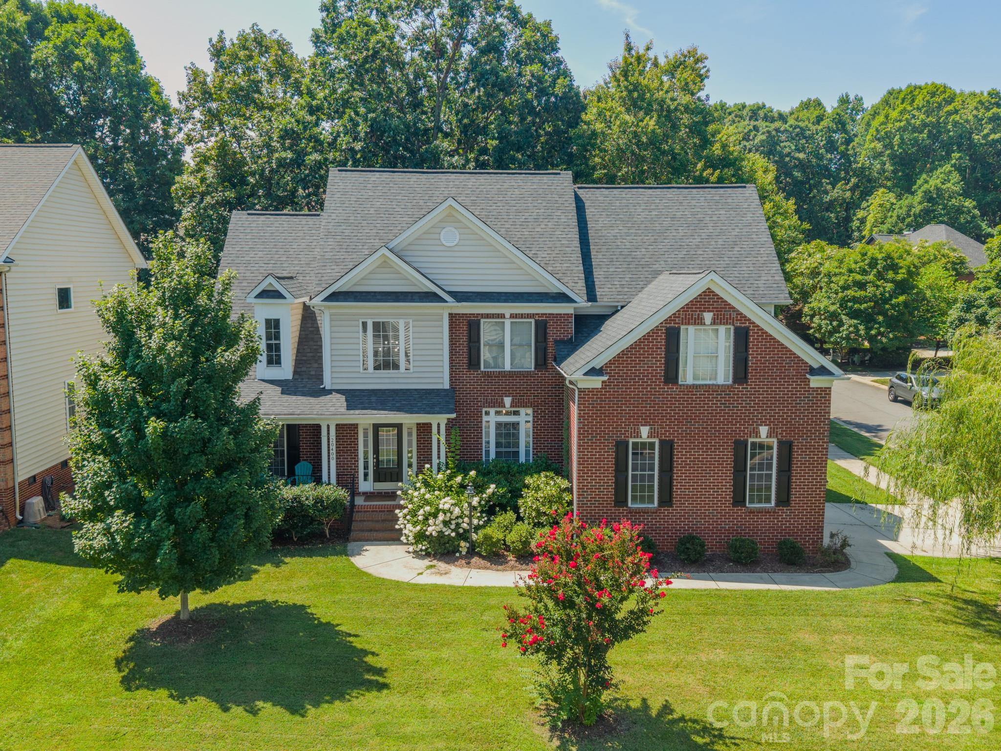 20400 Marblehead Court — photo