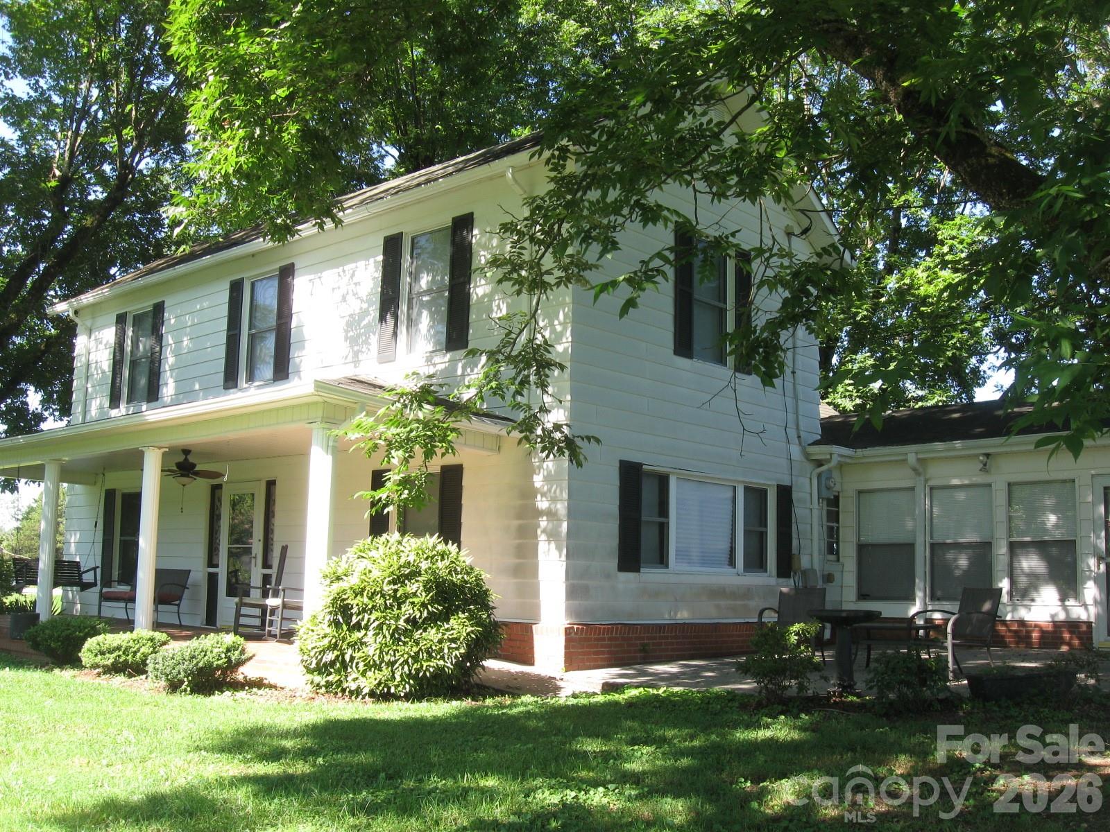 3817 Hartland Road — photo