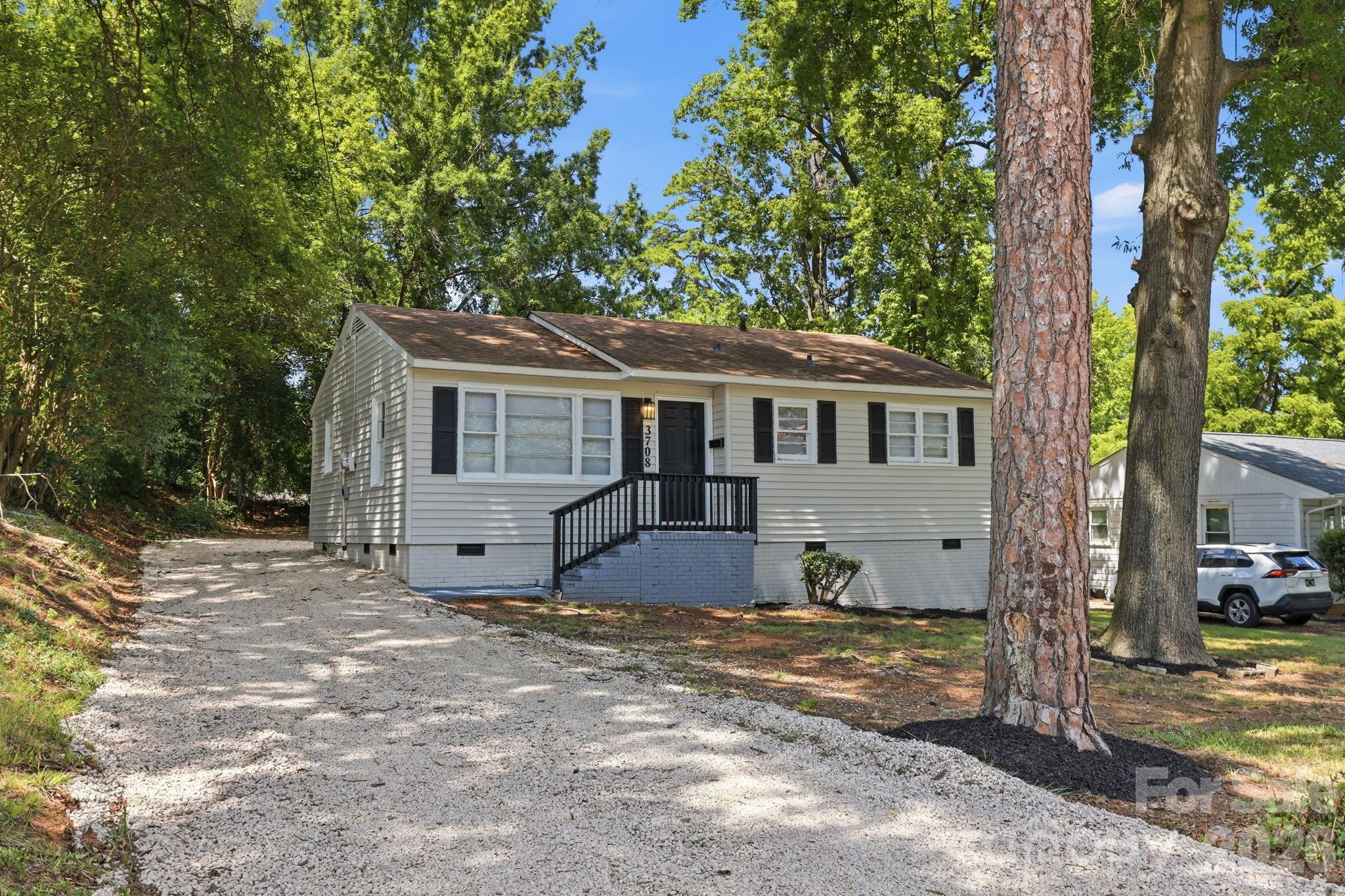 3708 Carlyle Drive — photo