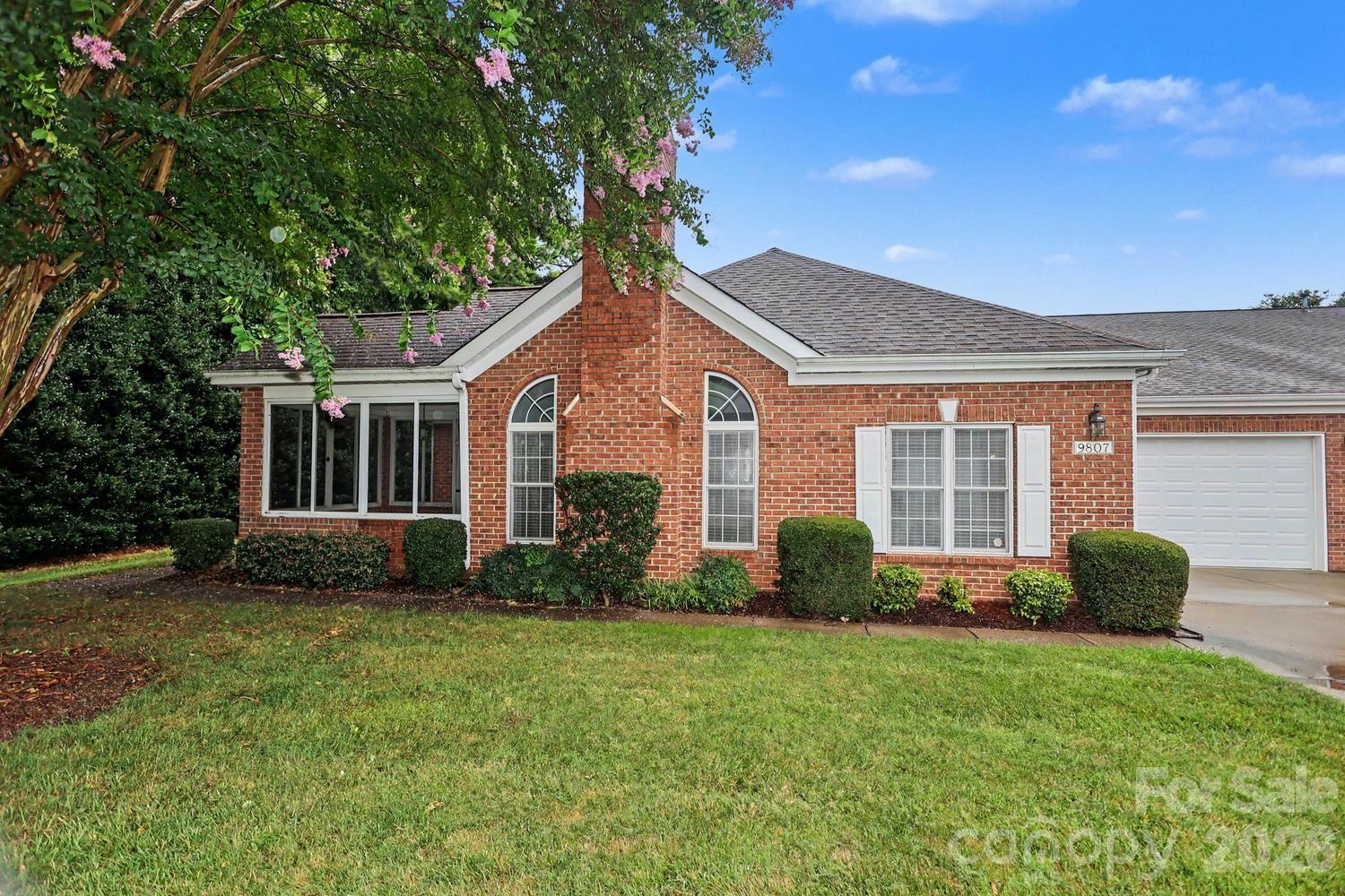 9807 Whispering Willow Court — photo