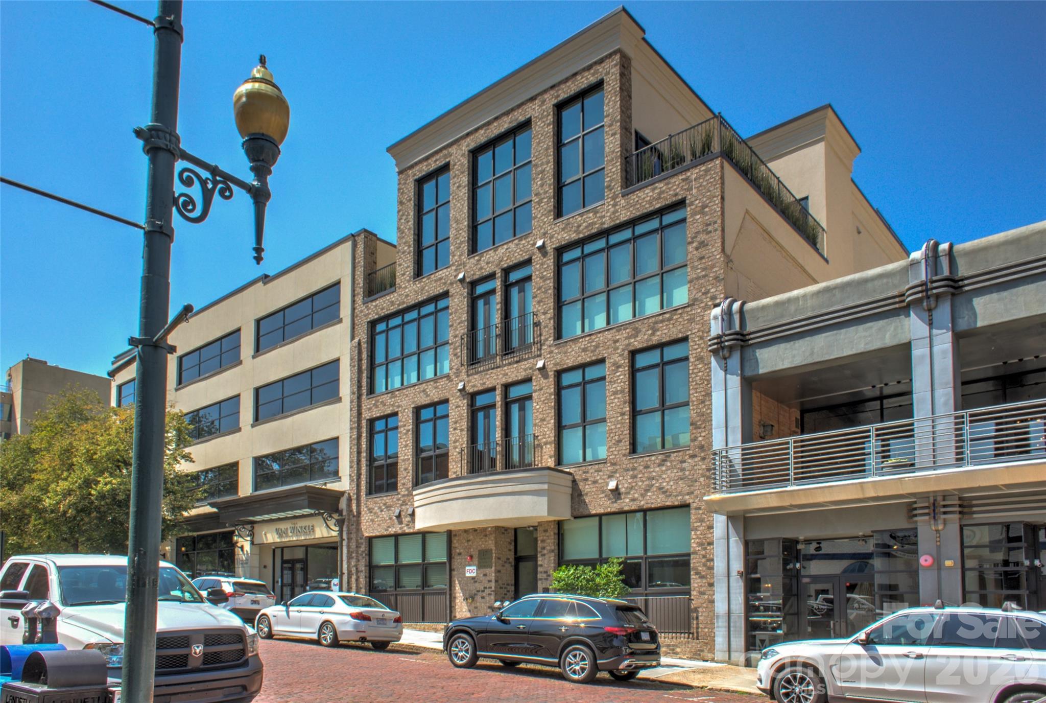 17 N Market Street 202 — photo