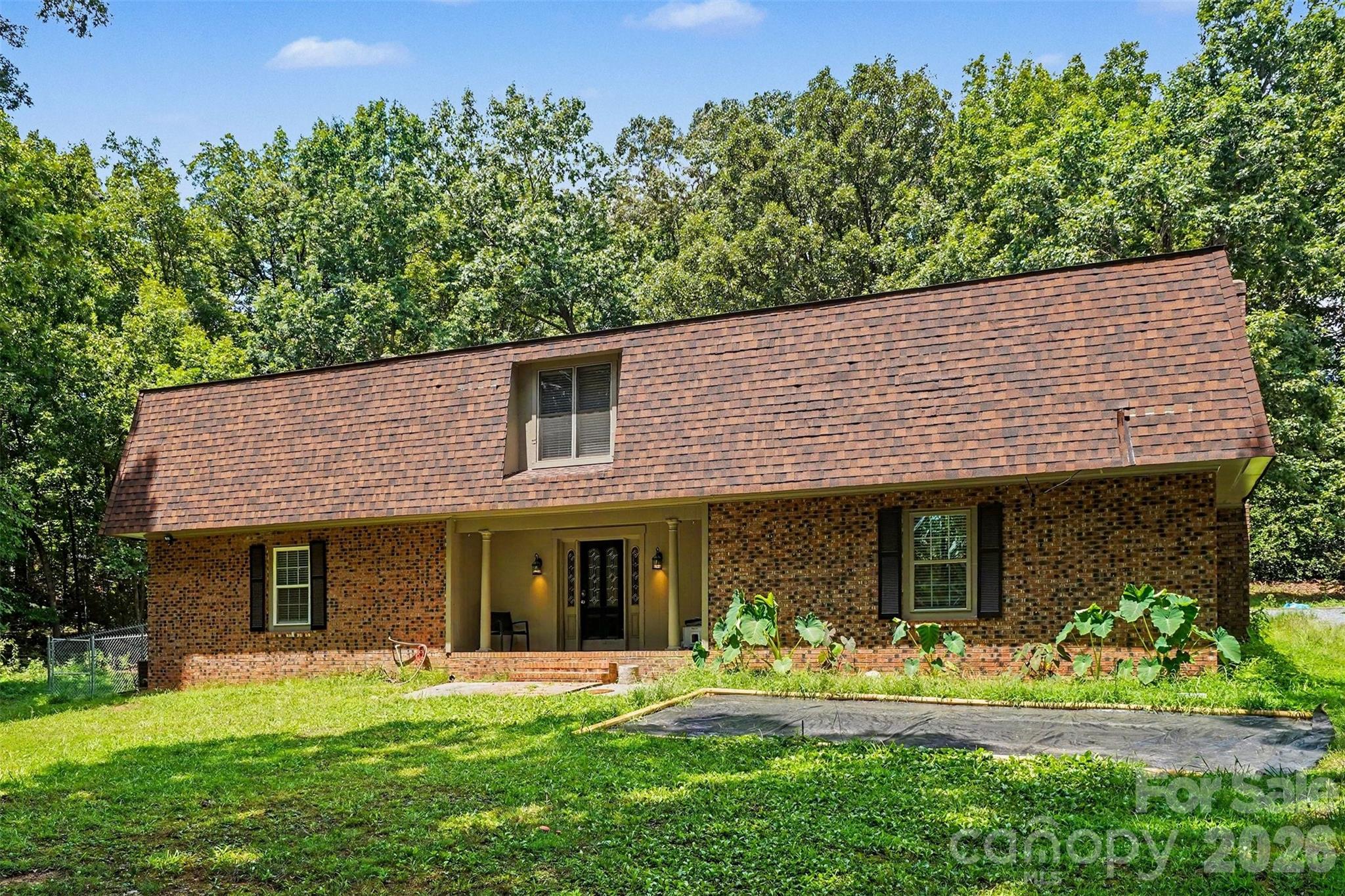 502 Cedarwood Drive — photo