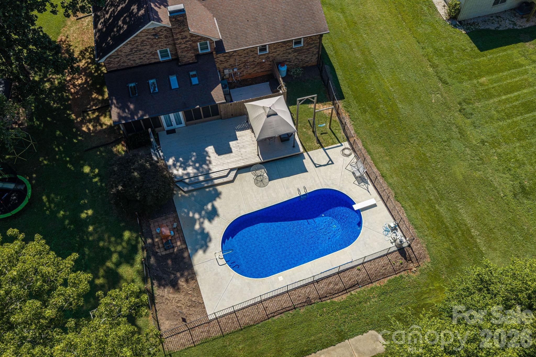 389 Caprice Circle — photo