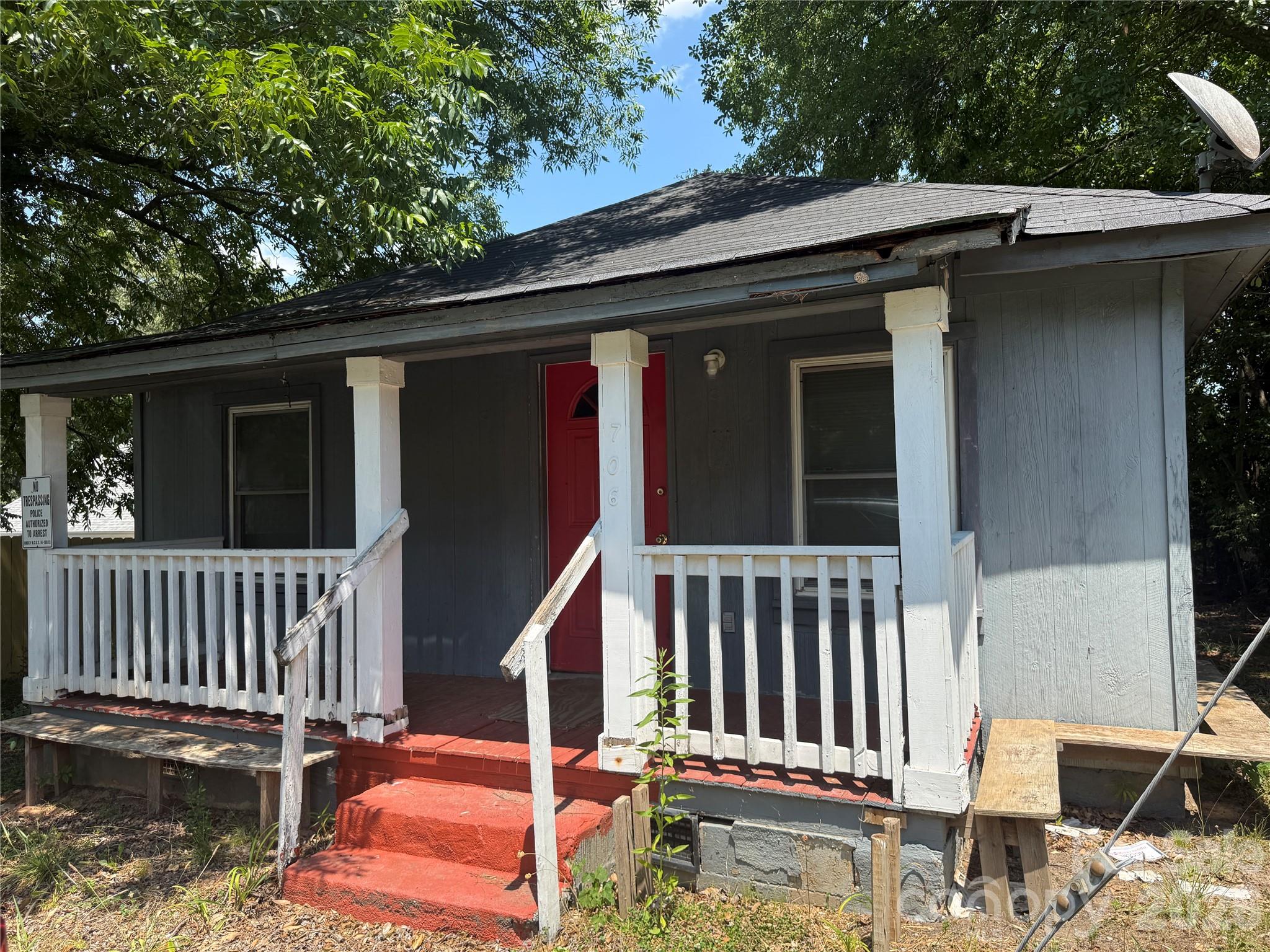 706 N Logan Street — photo