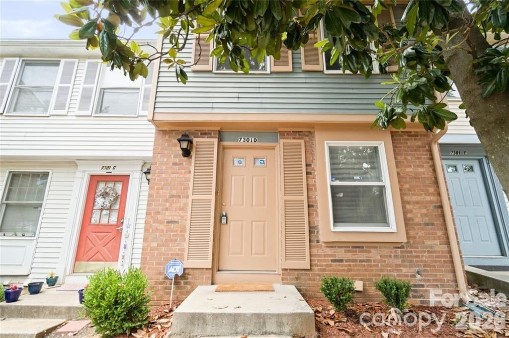 7301 Pebblestone Drive Apt D — photo