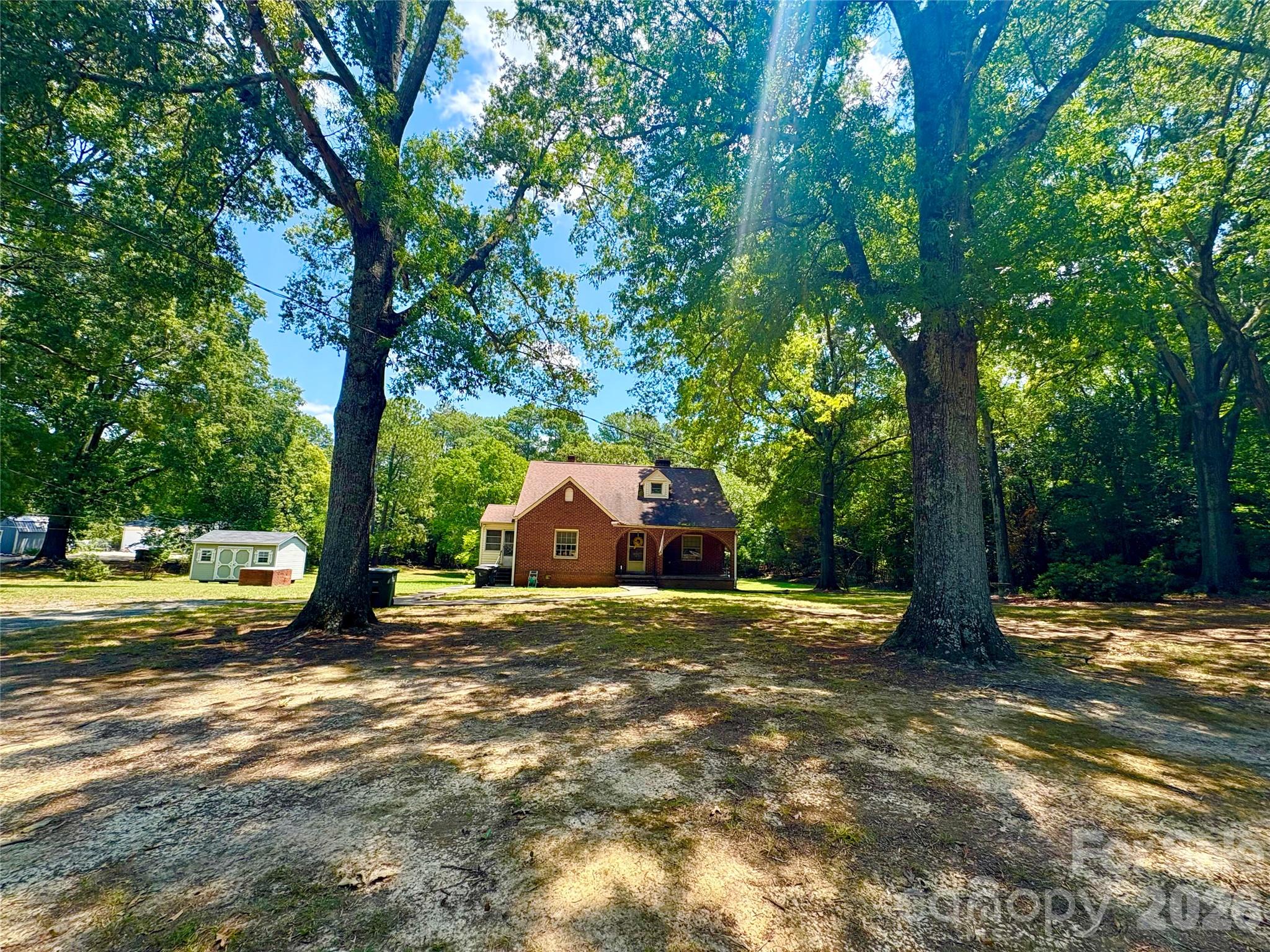 1801 Griffith Road — photo