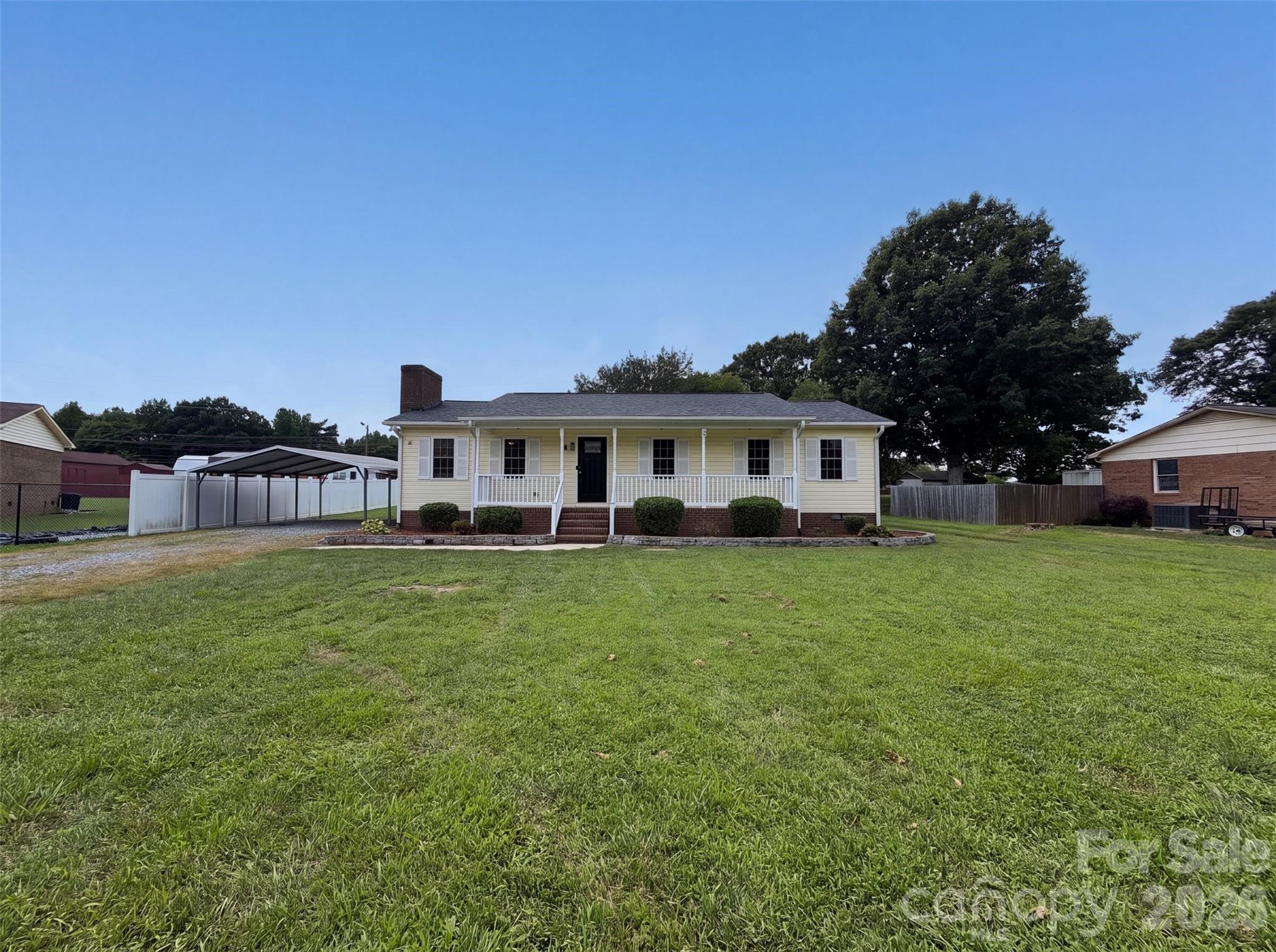 642 Lancer Court NW — photo