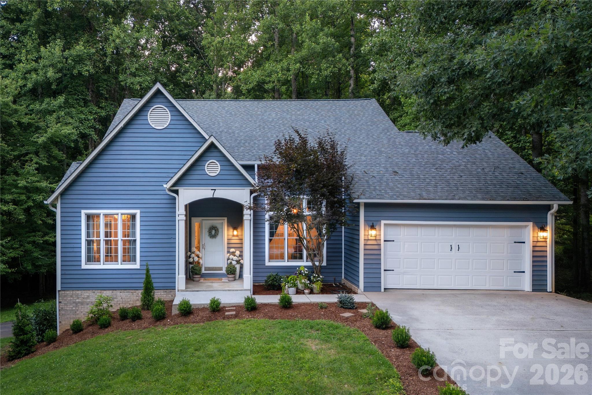 7 Oak Hollow Drive — photo