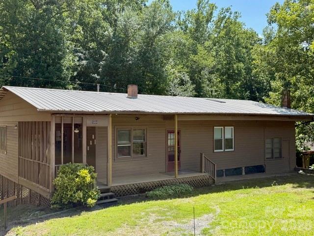 584 Groves Road — photo