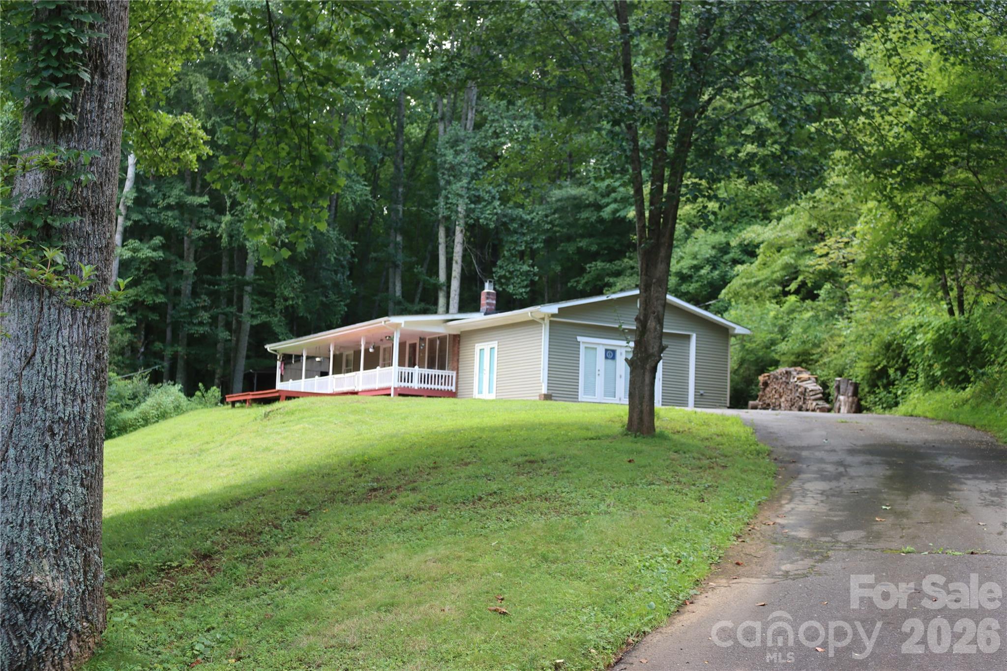 9 Wooded Valley Lane — photo