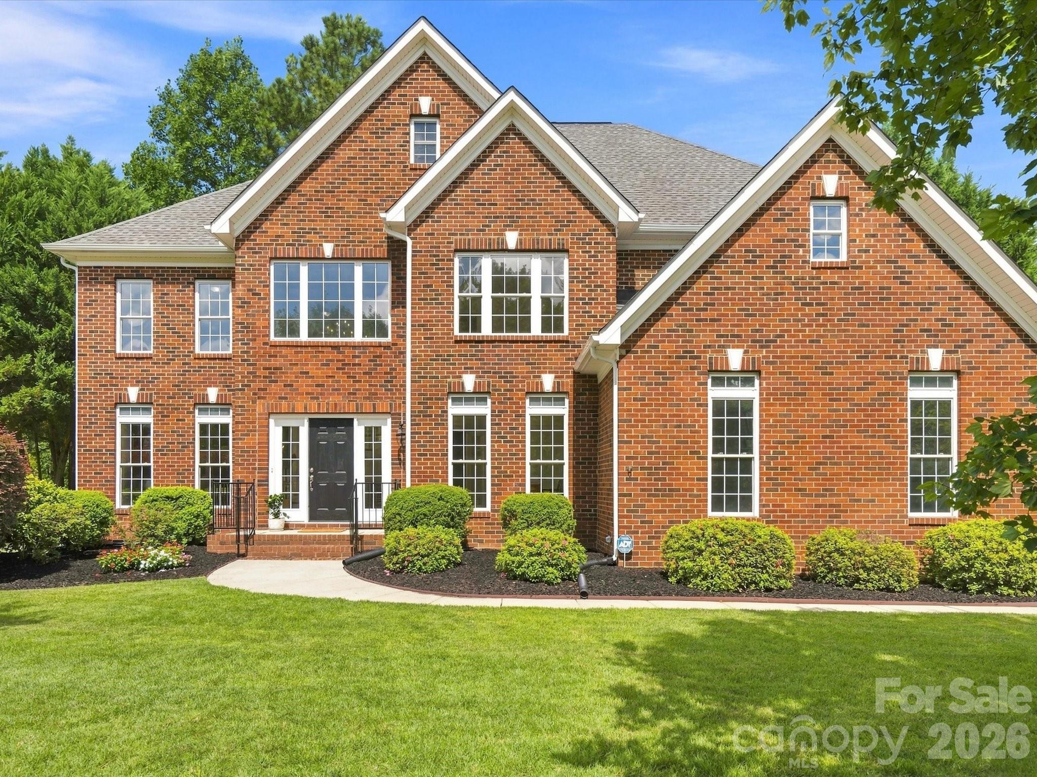 1012 Easthampton Lane — photo