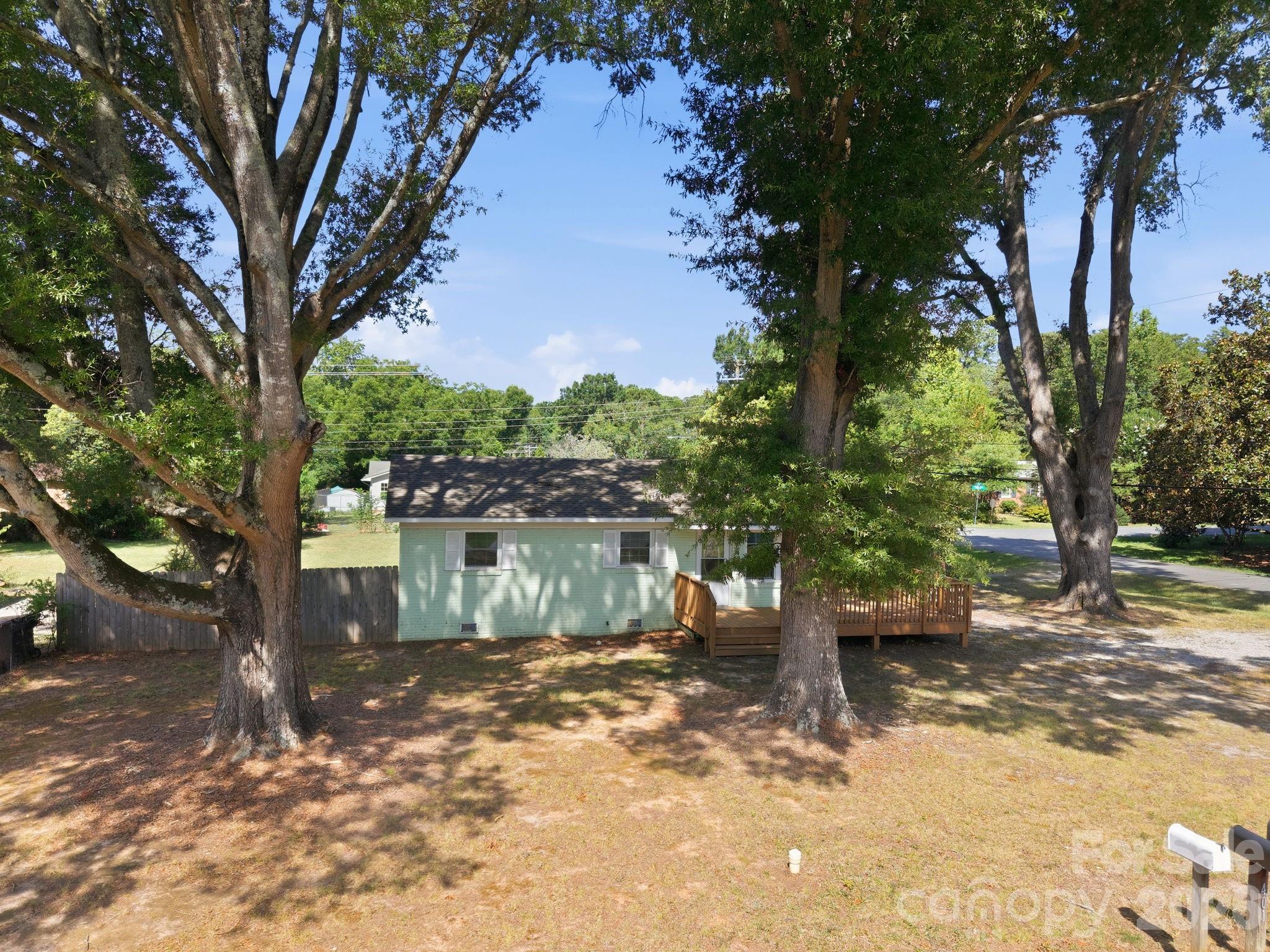 400 Olin Drive — photo