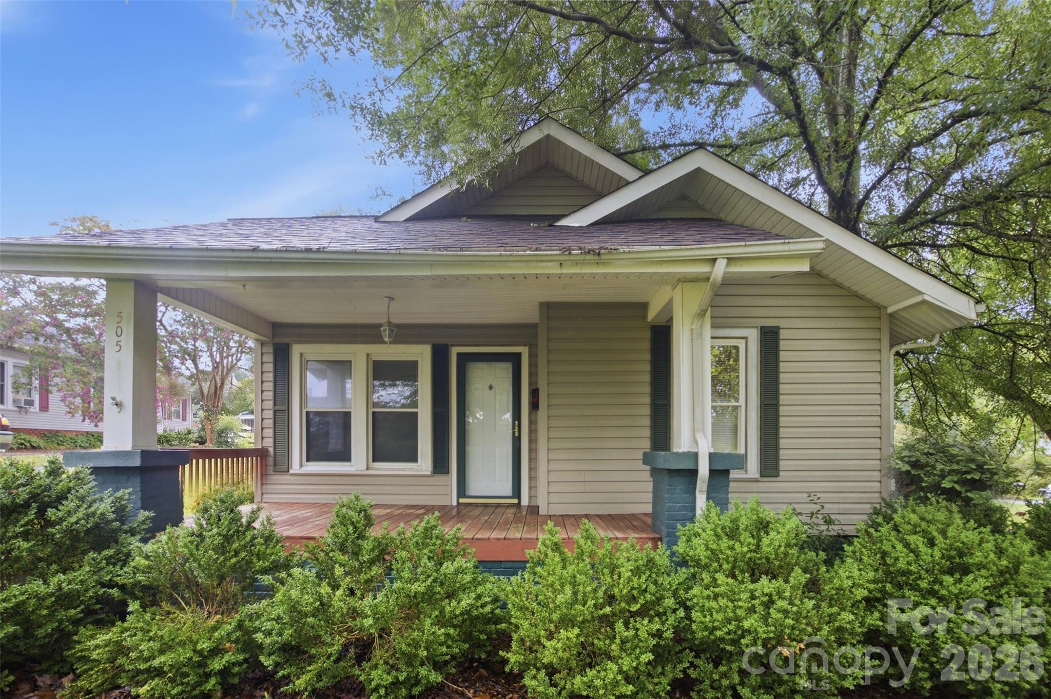 505 S Battleground Avenue — photo